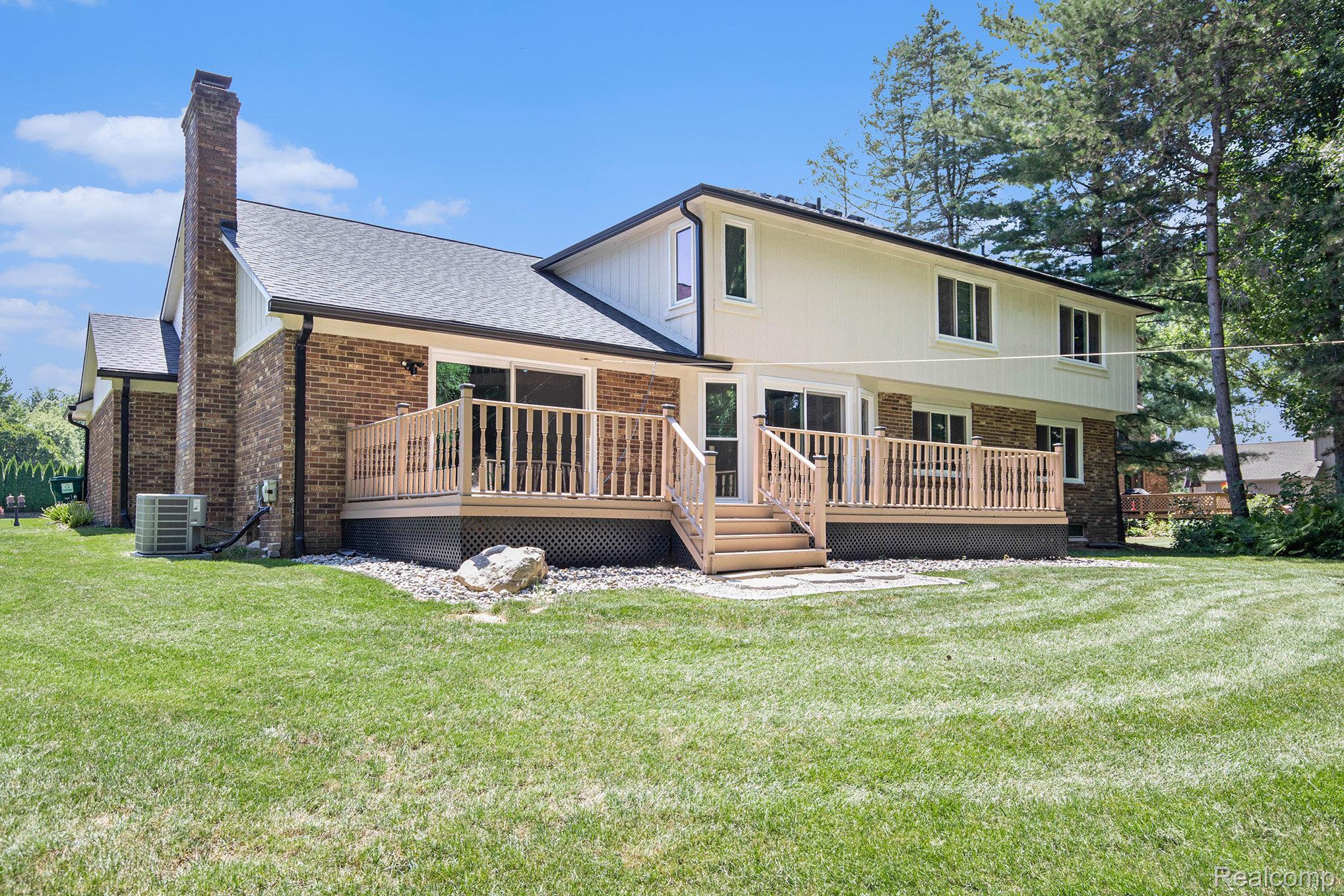 6644 Deer Ridge Drive