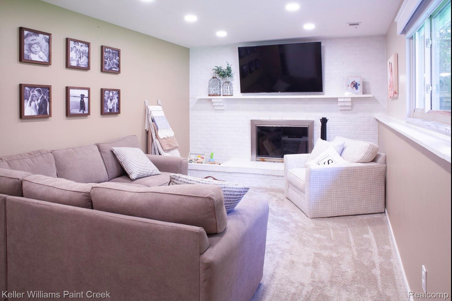 8911 Tartan Drive Drive