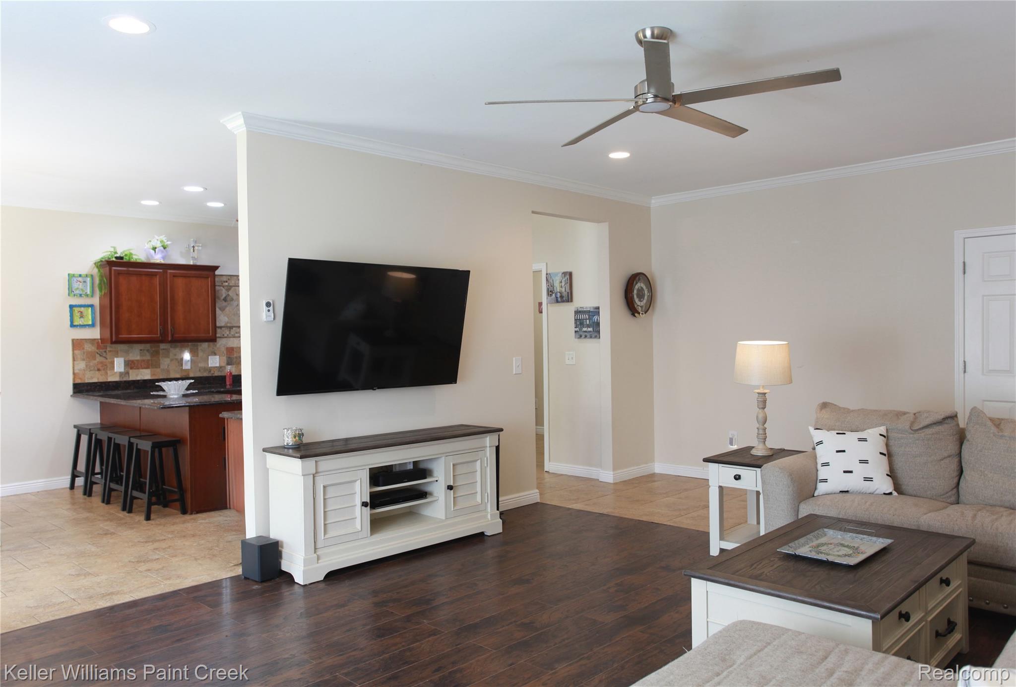 3546 Eagle Creek Drive 8