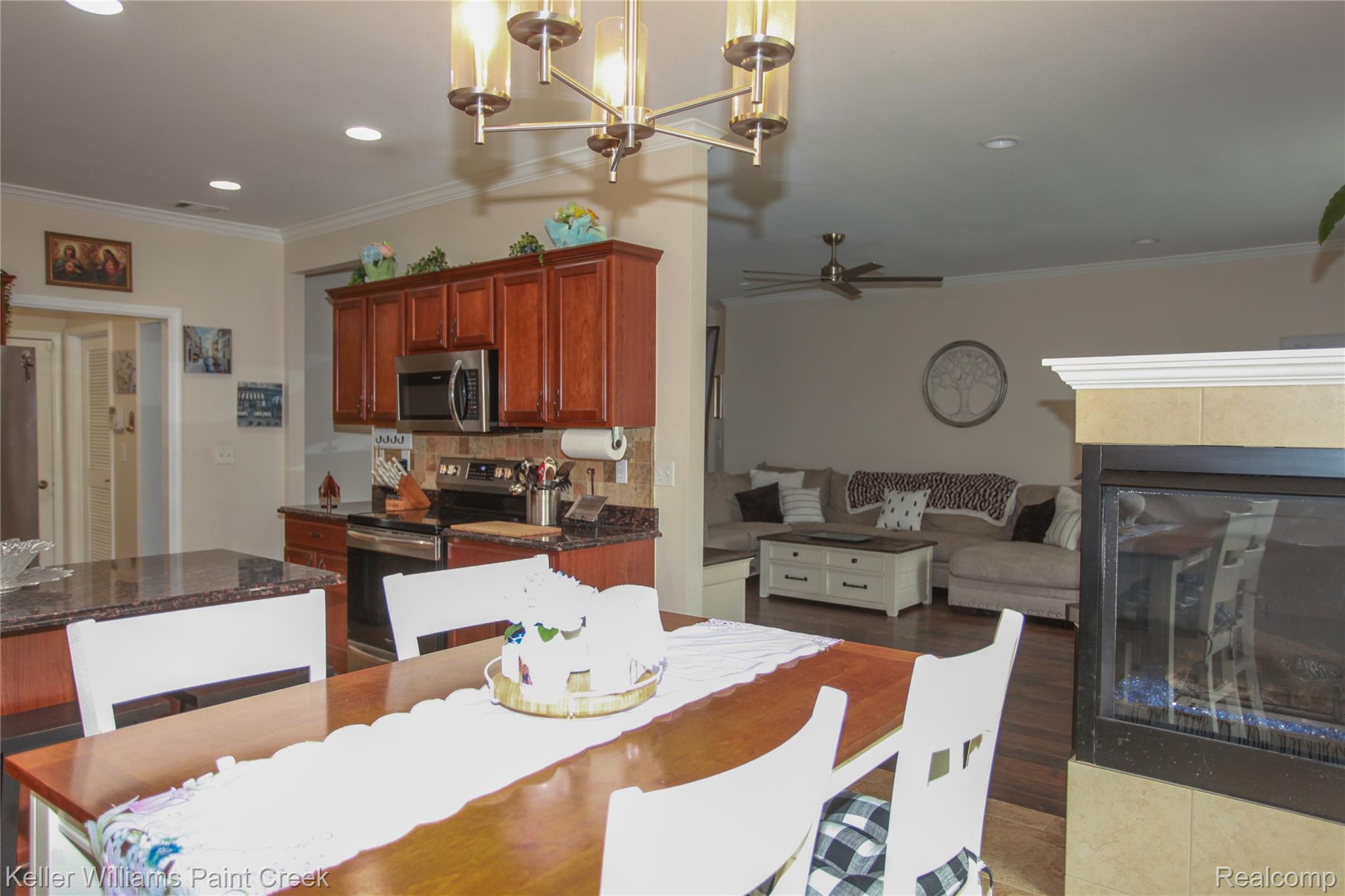 3546 Eagle Creek Drive 8