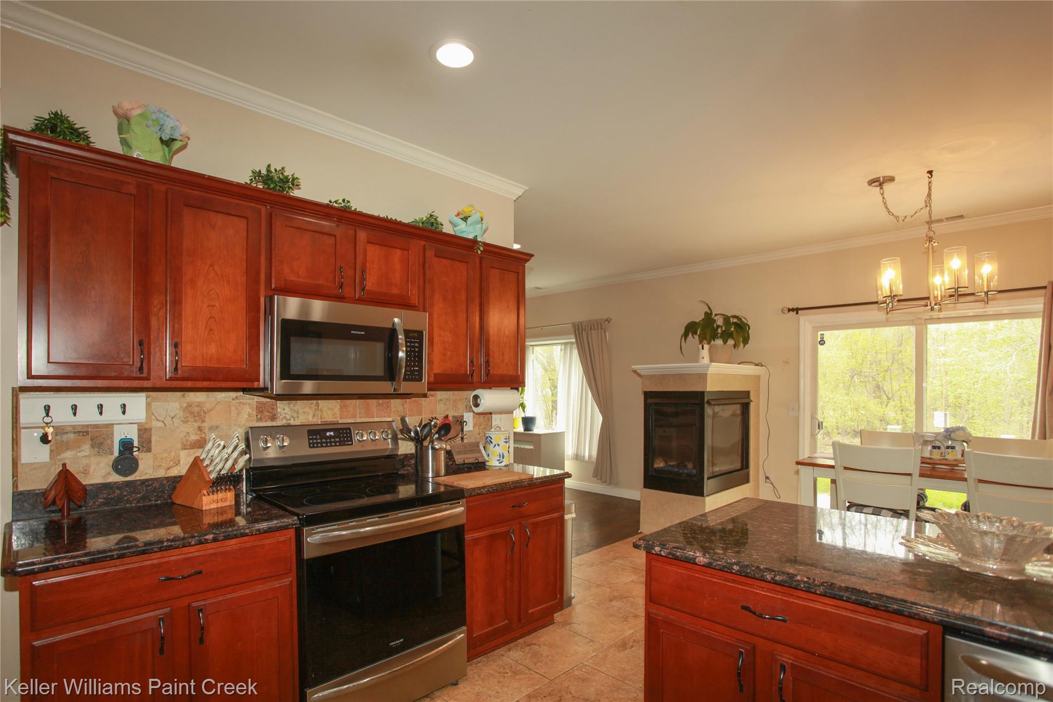 3546 Eagle Creek Drive 8