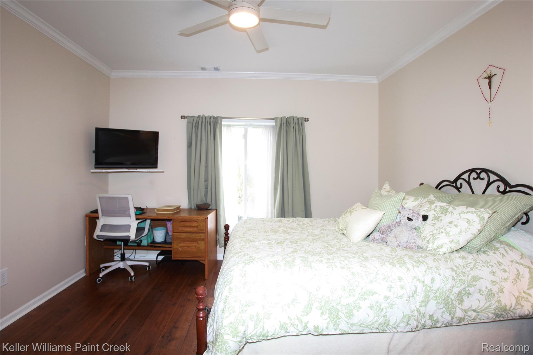 3546 Eagle Creek Drive 8