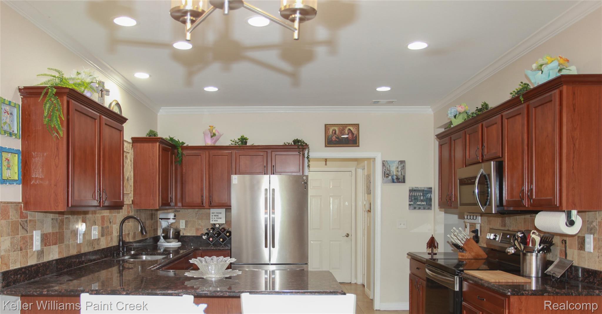3546 Eagle Creek Drive 8