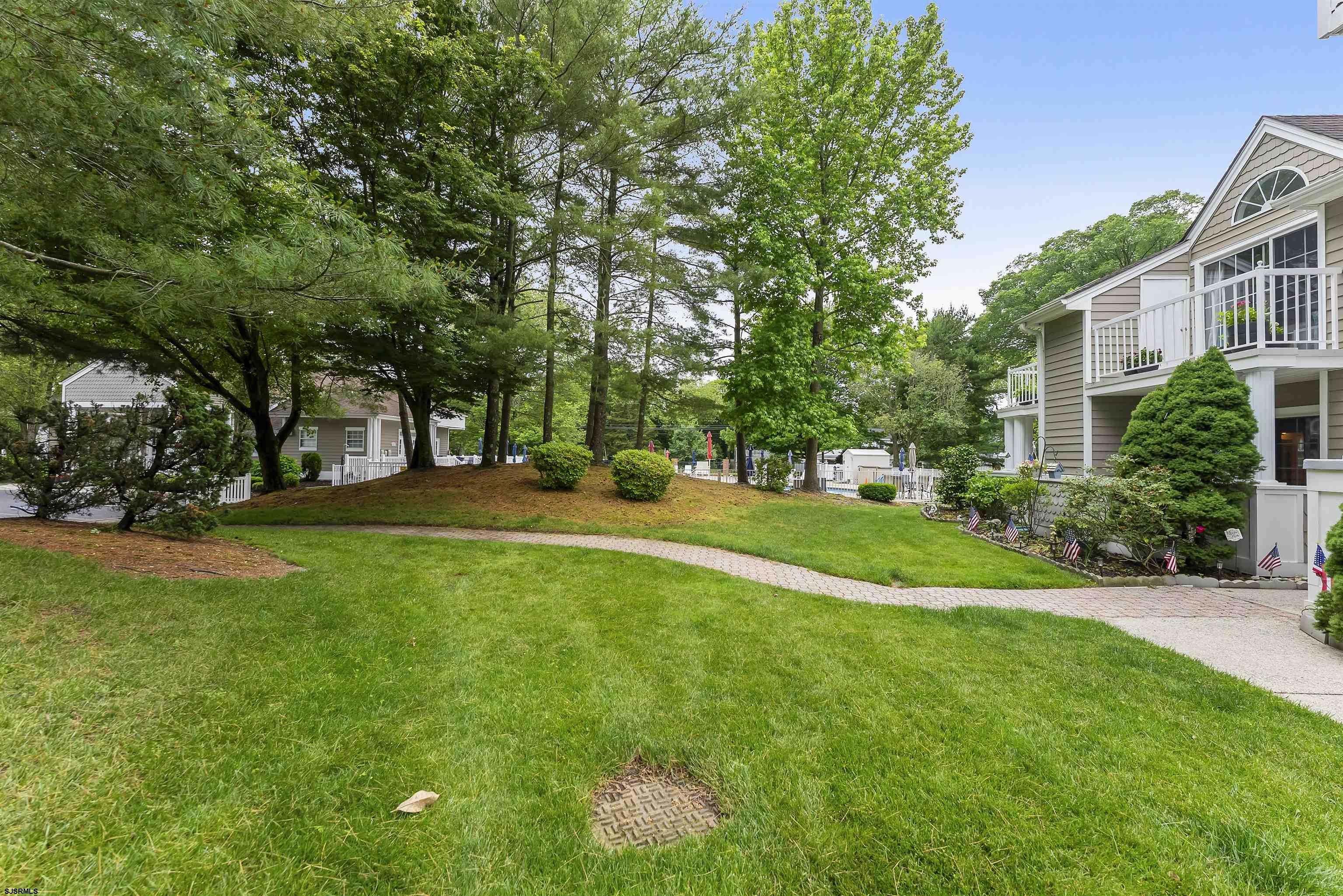 550 Central Ave Unit: B1
