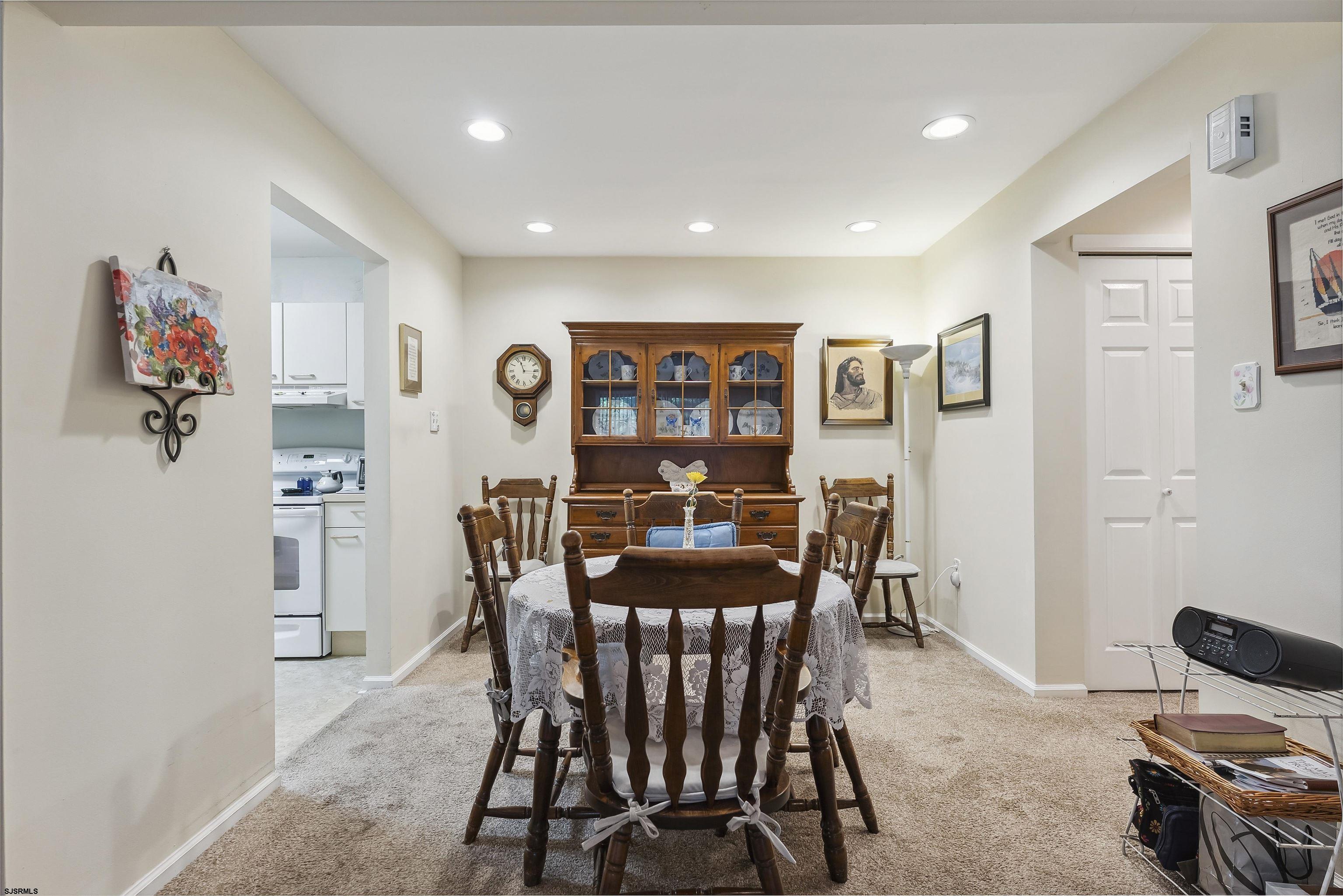 550 Central Ave Unit: B1