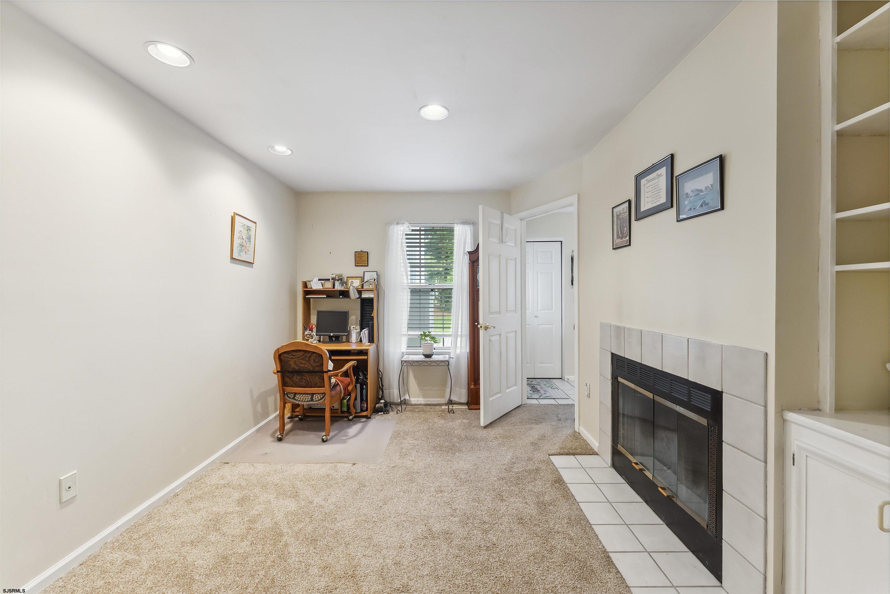 550 Central Ave Unit: B1