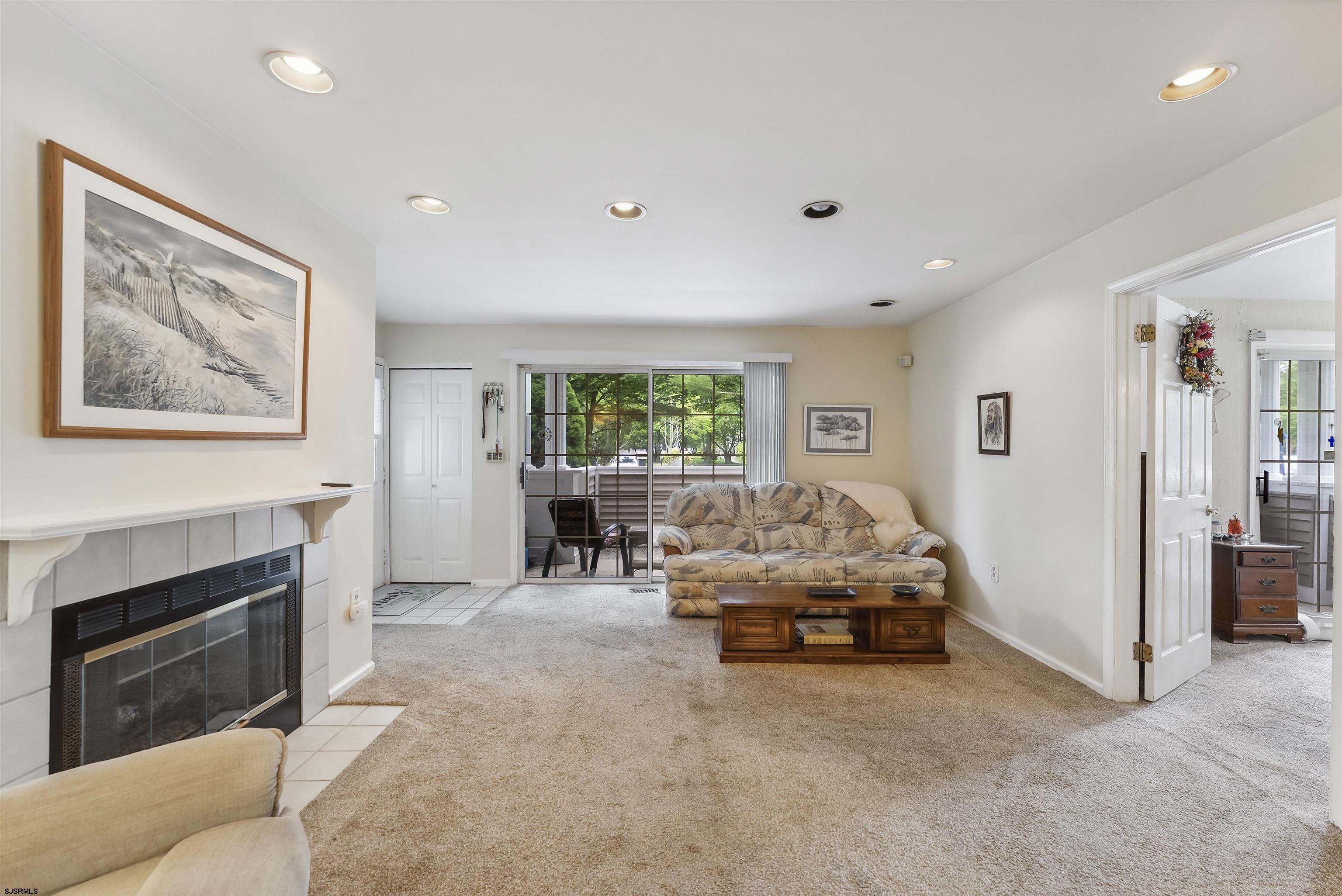 550 Central Ave Unit: B1