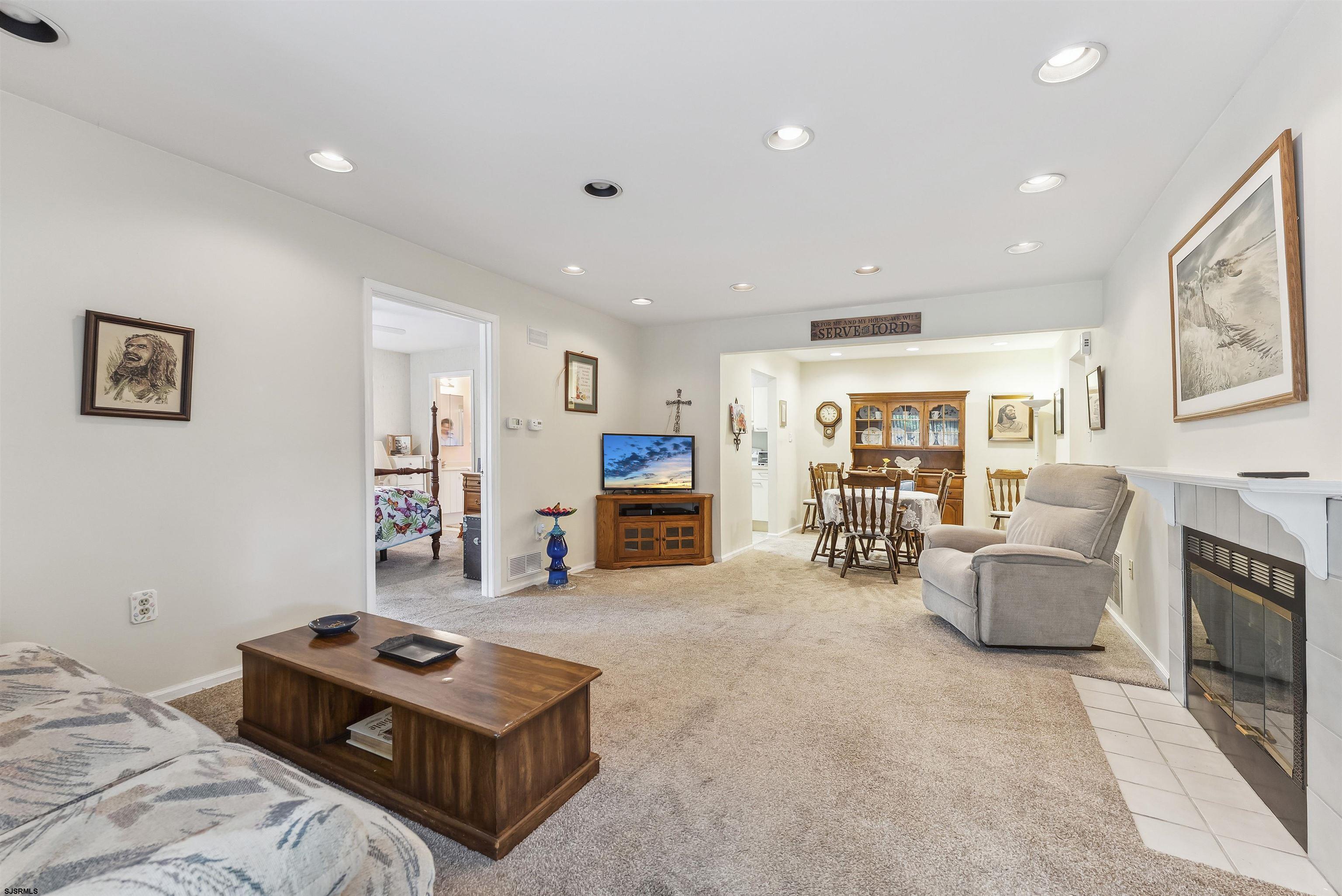 550 Central Ave Unit: B1