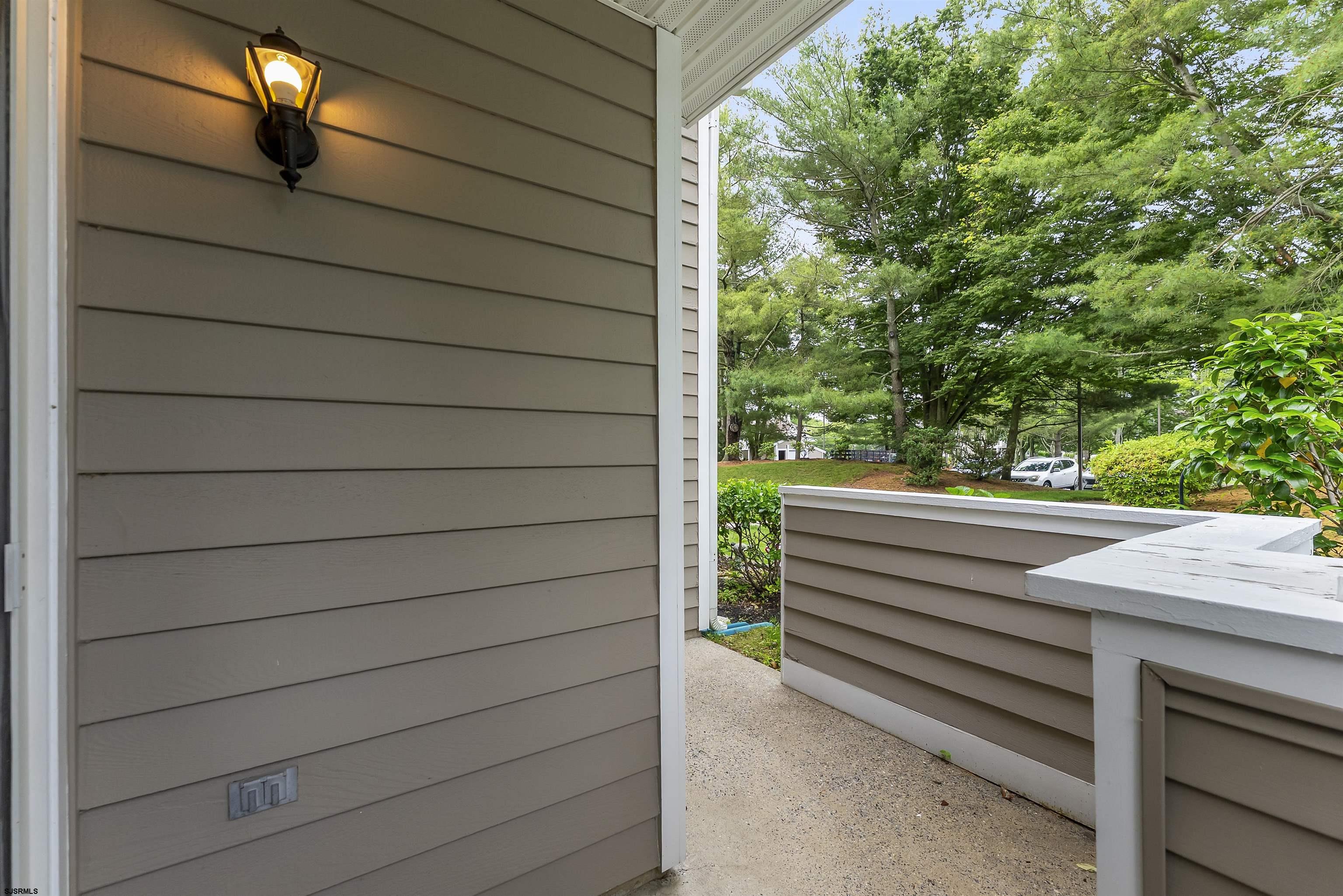 550 Central Ave Unit: B1