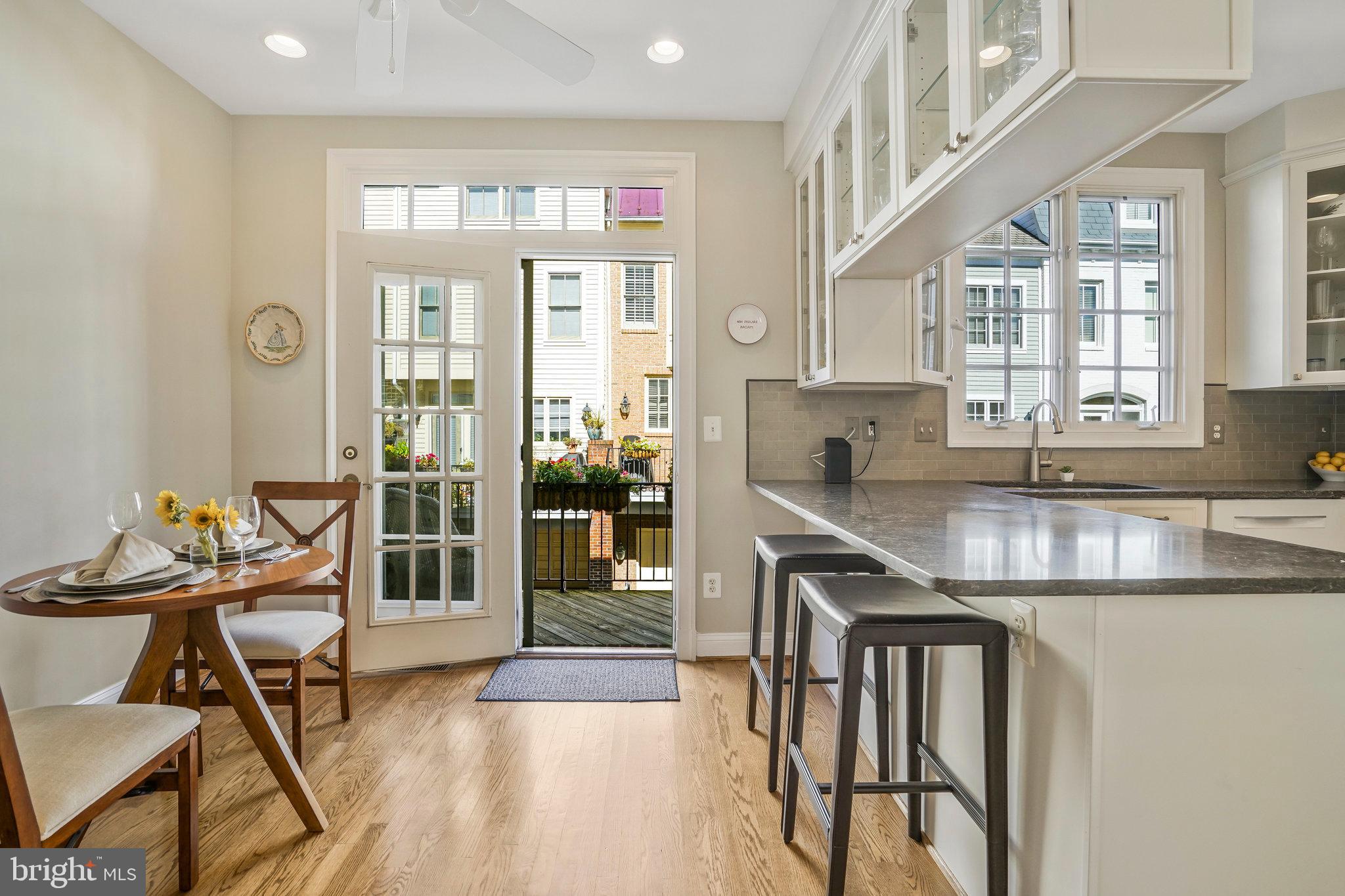 5 Franklin St