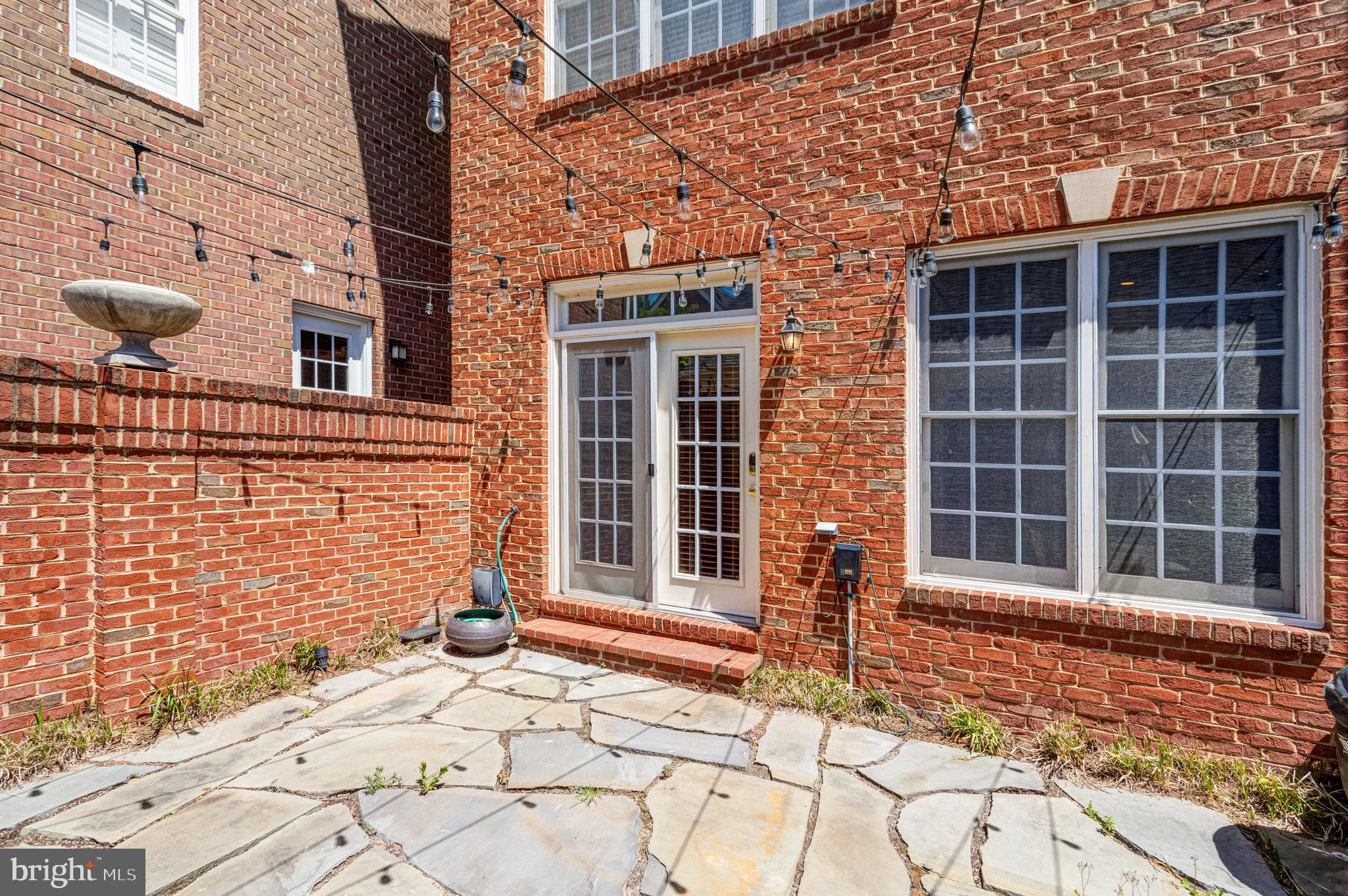 506 Pendleton St