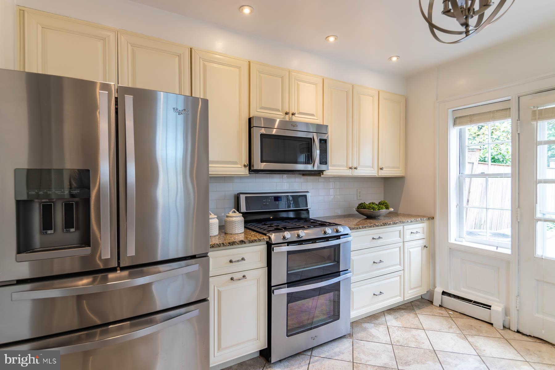 625 S Saint Asaph St S