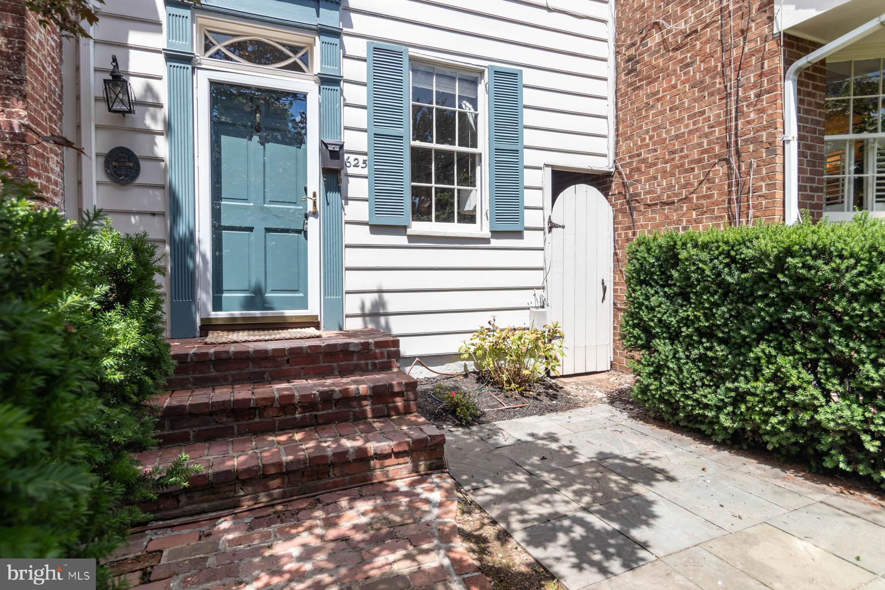625 S Saint Asaph St S