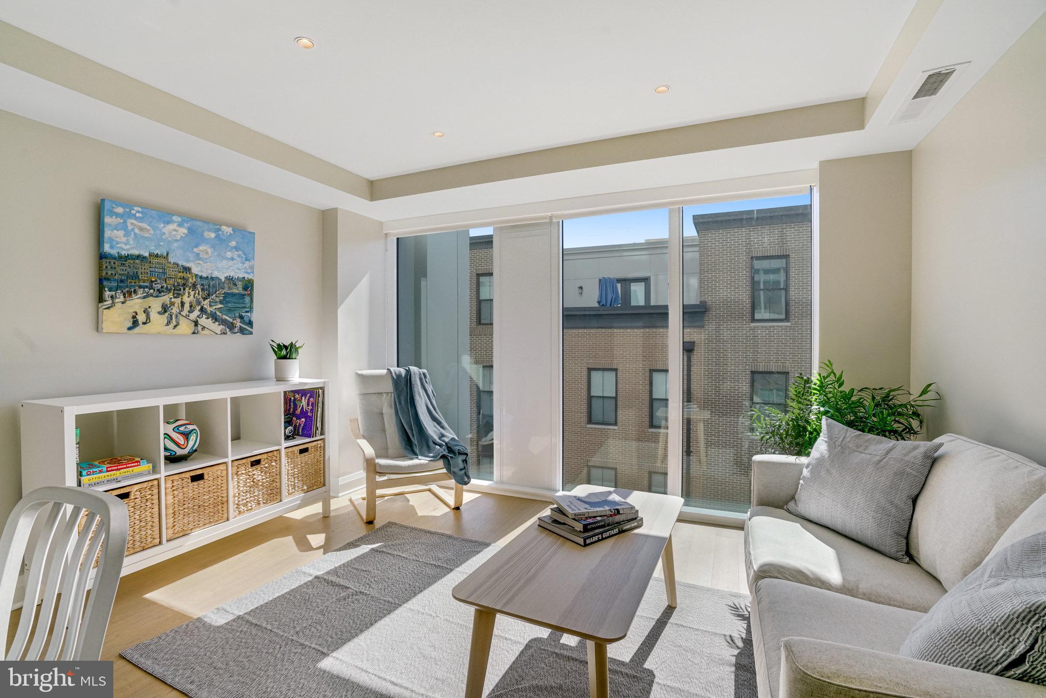 925 N Fairfax St #307