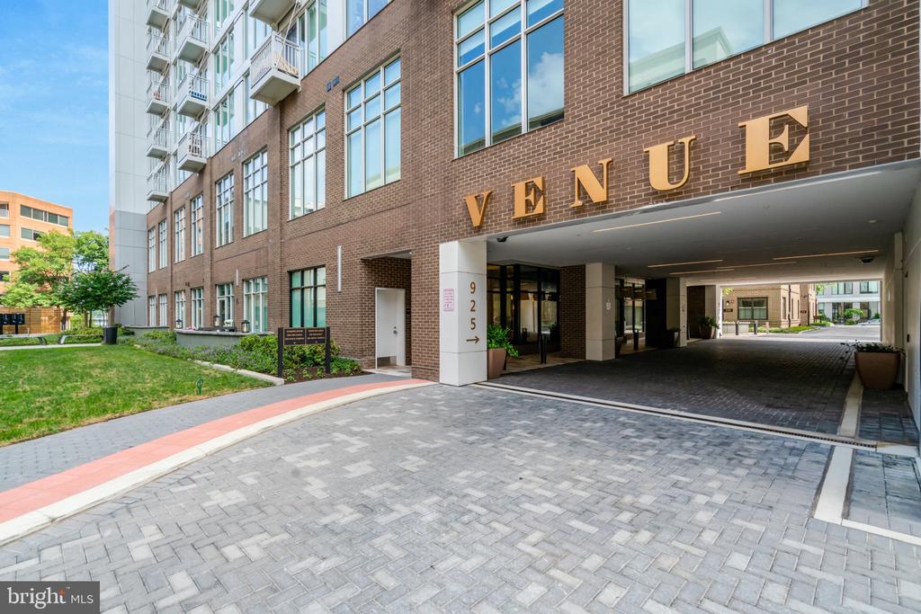 925 N Fairfax St #307