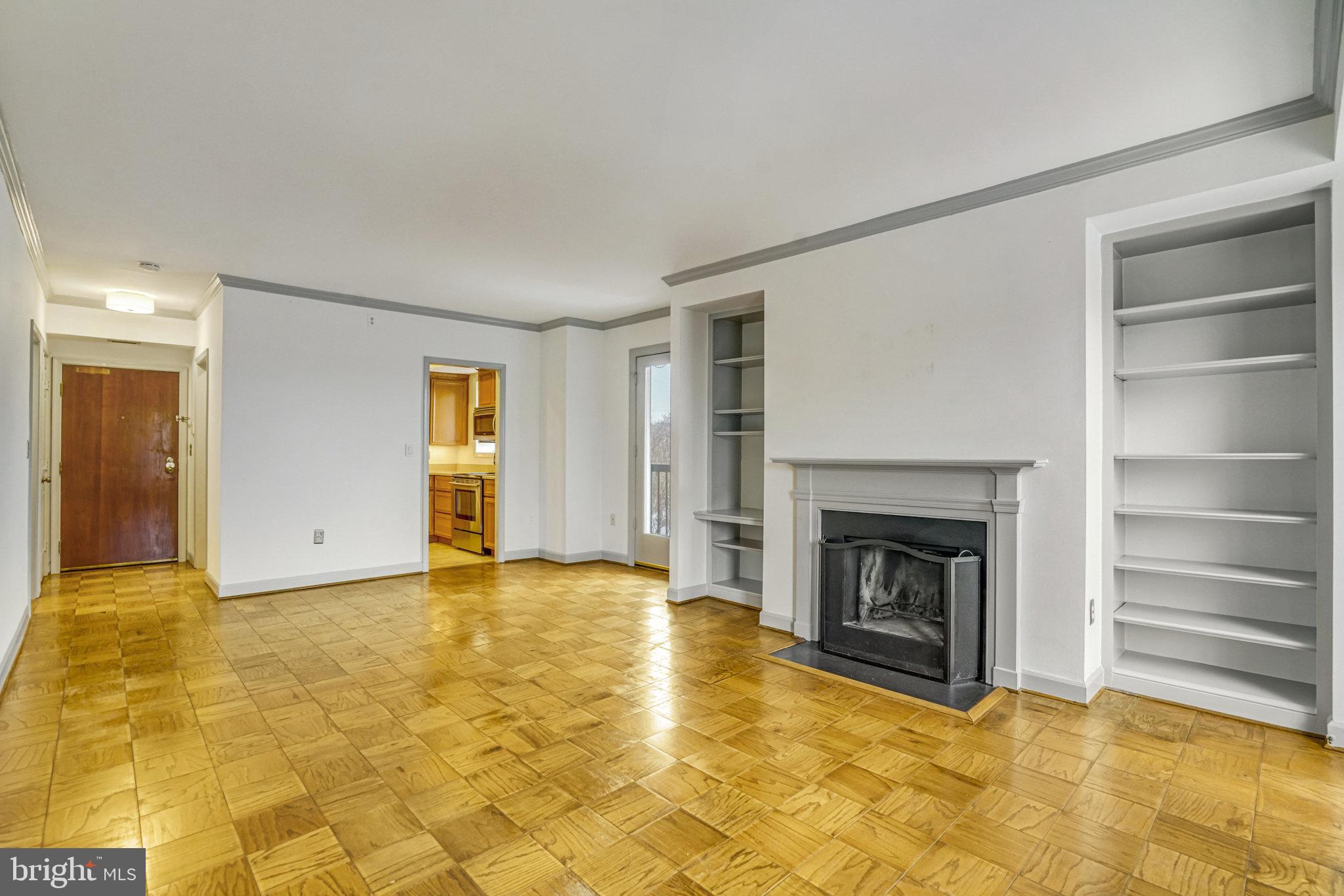801 S Pitt St #429