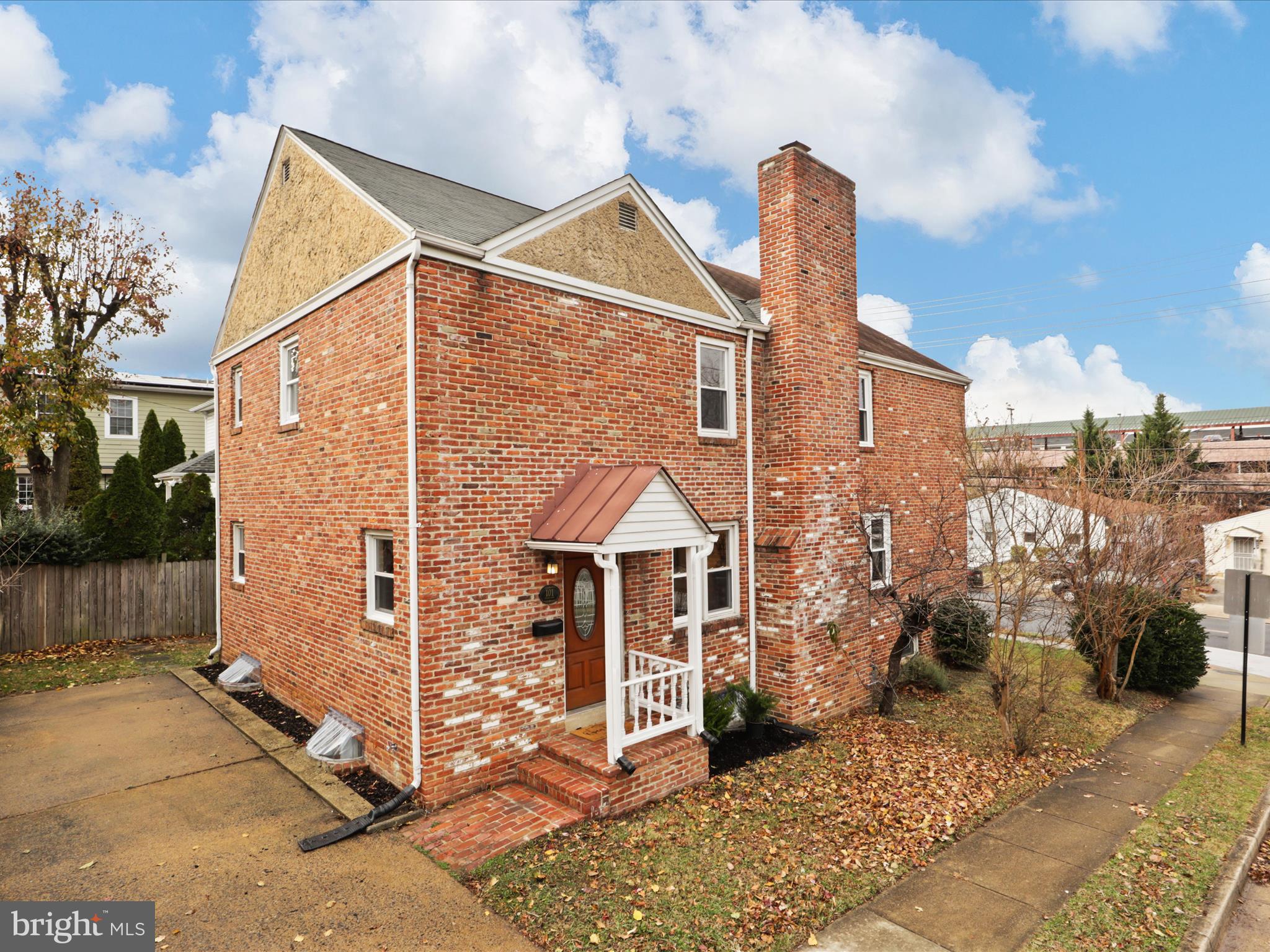 101 Evans Ln