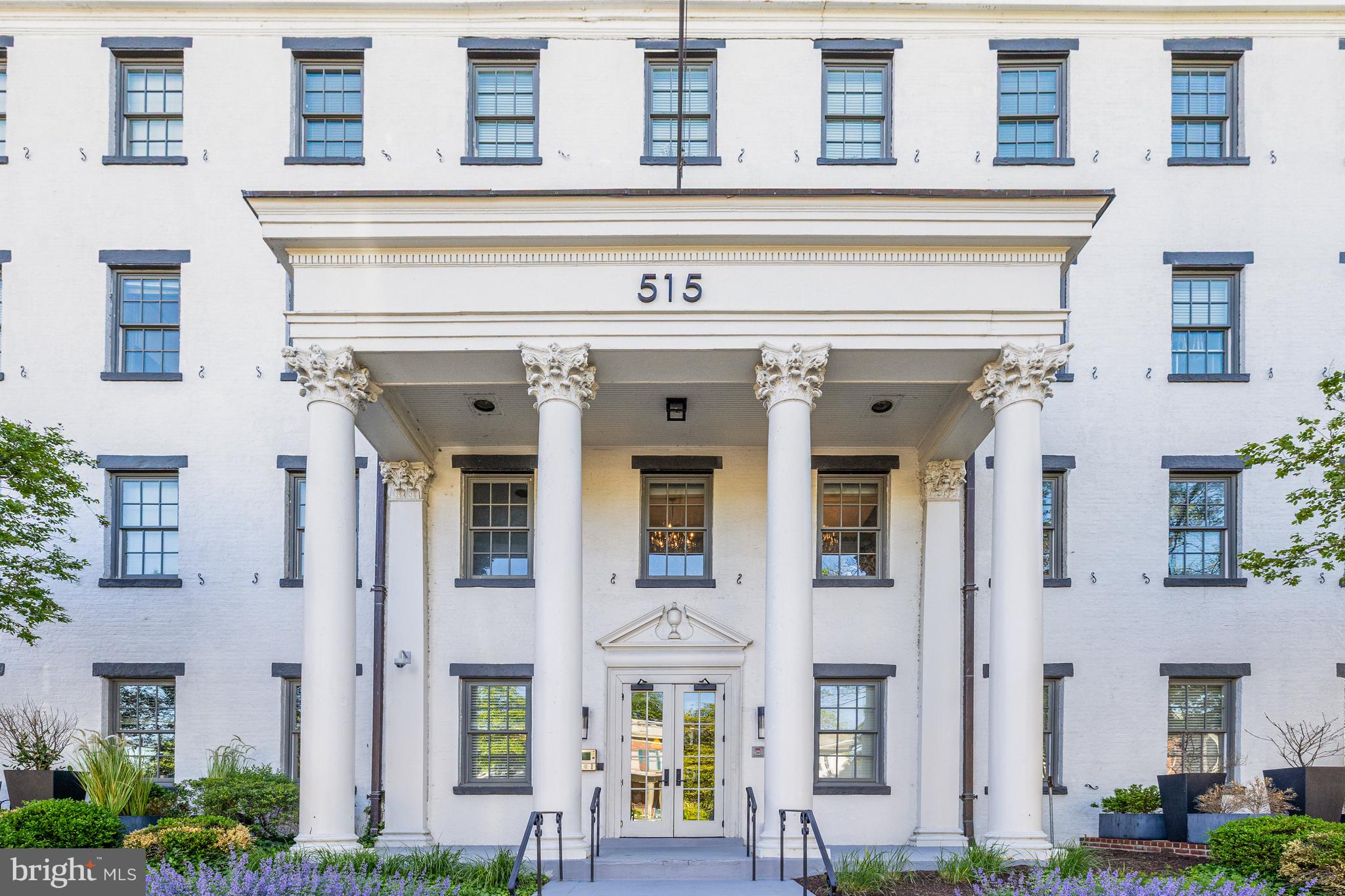515 N Washington St #404