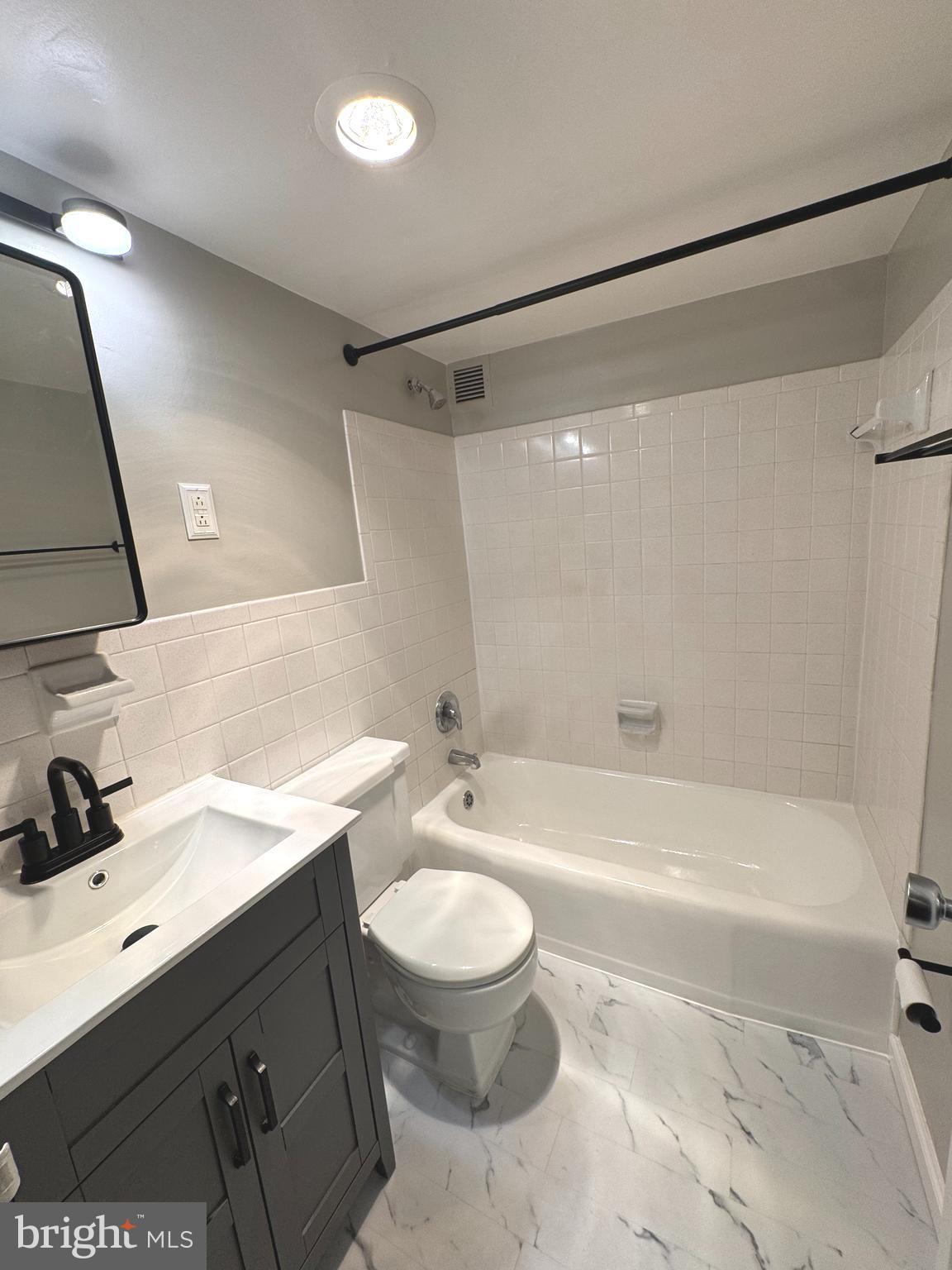 801 N PITT STREET 401