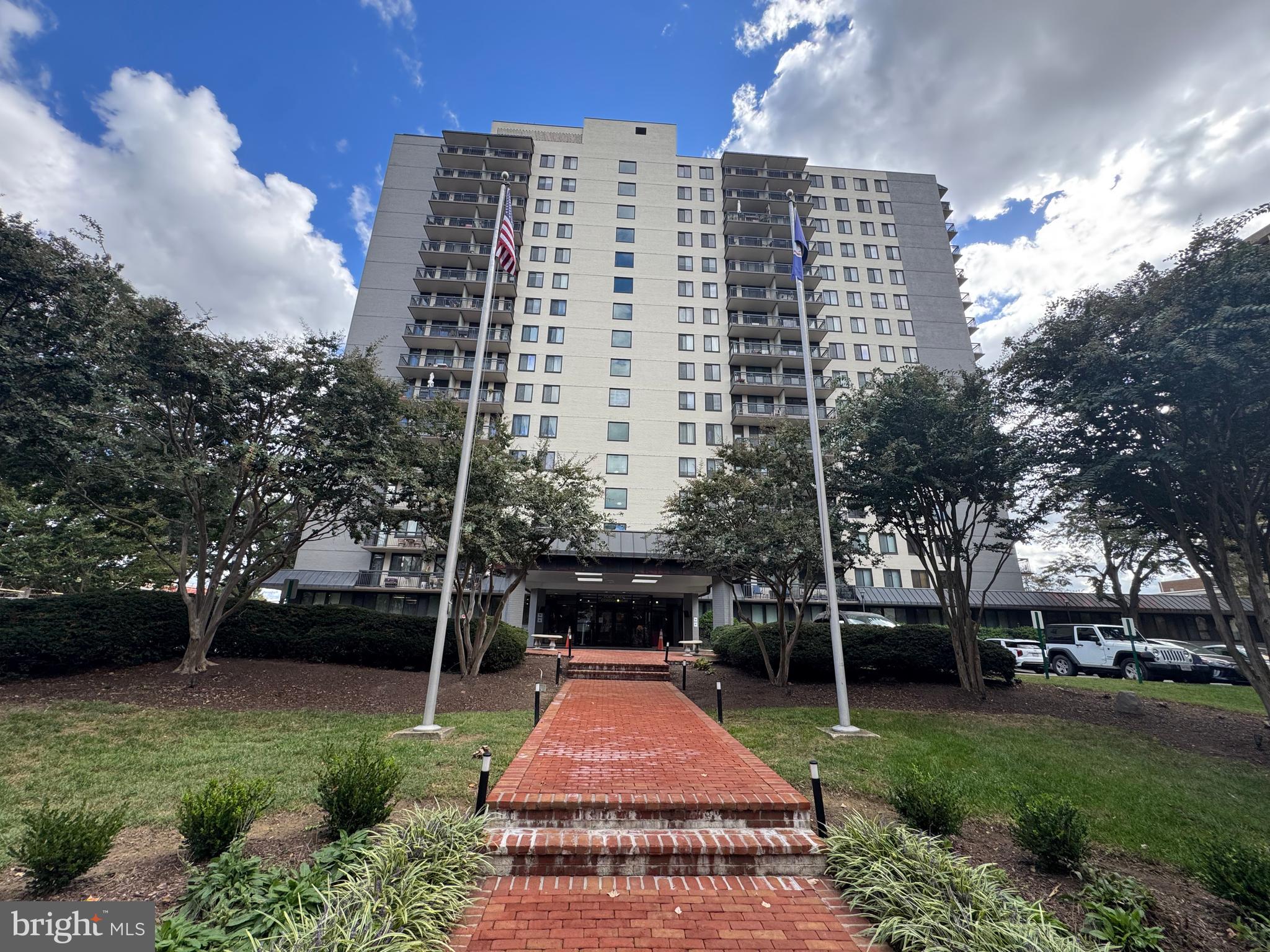 801 N PITT STREET 401