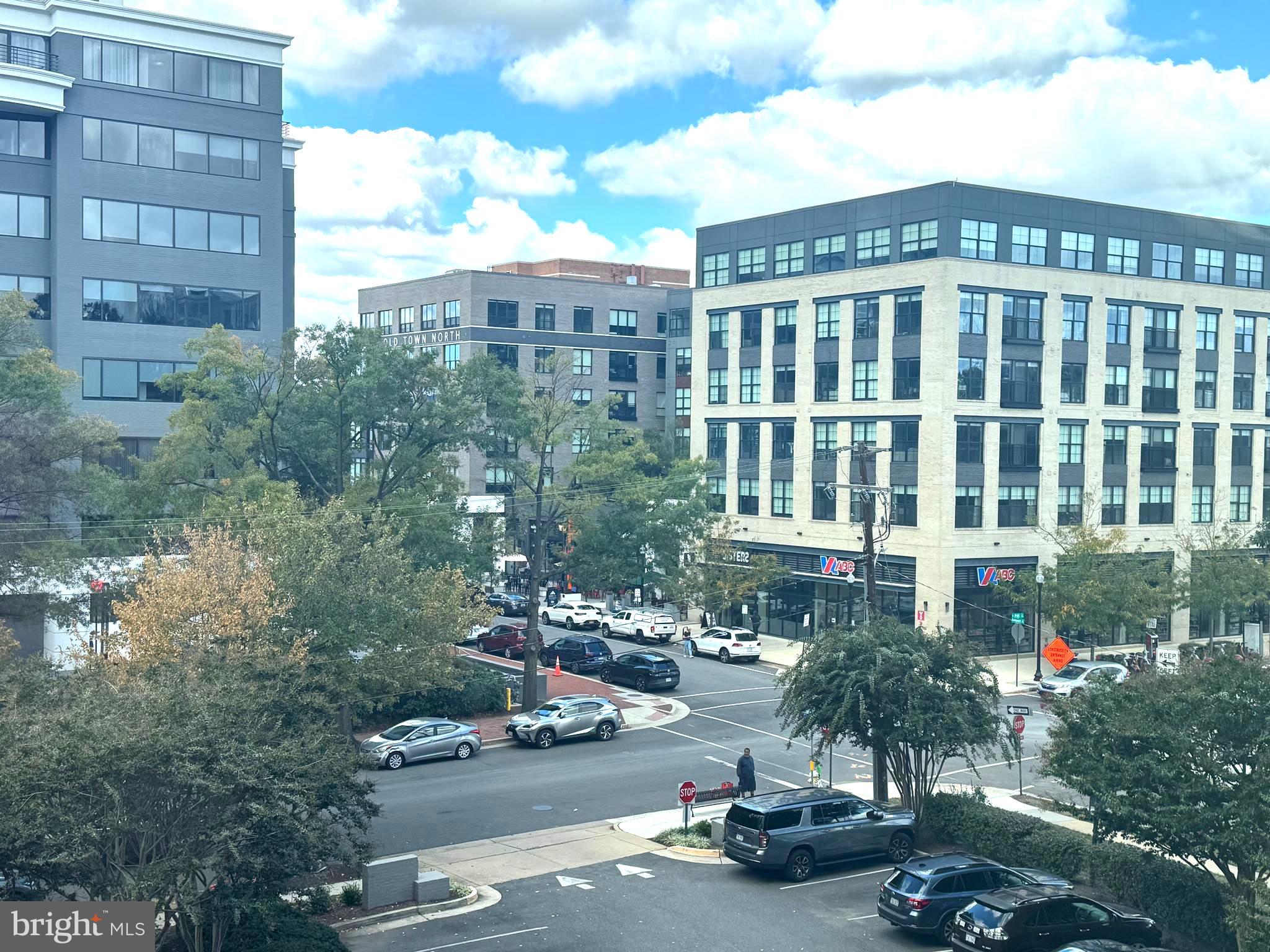 801 N PITT STREET 401