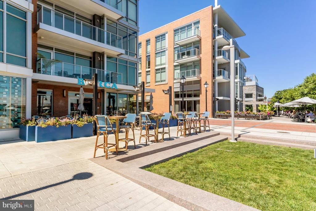 801 N FAIRFAX STREET 314