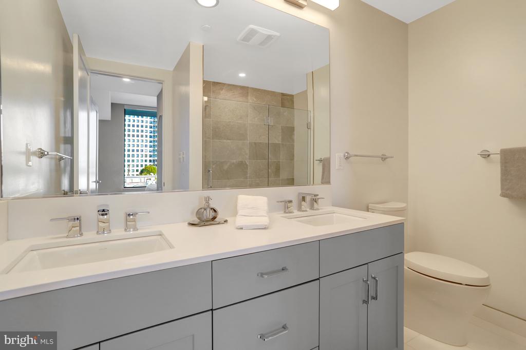 801 N FAIRFAX STREET 314