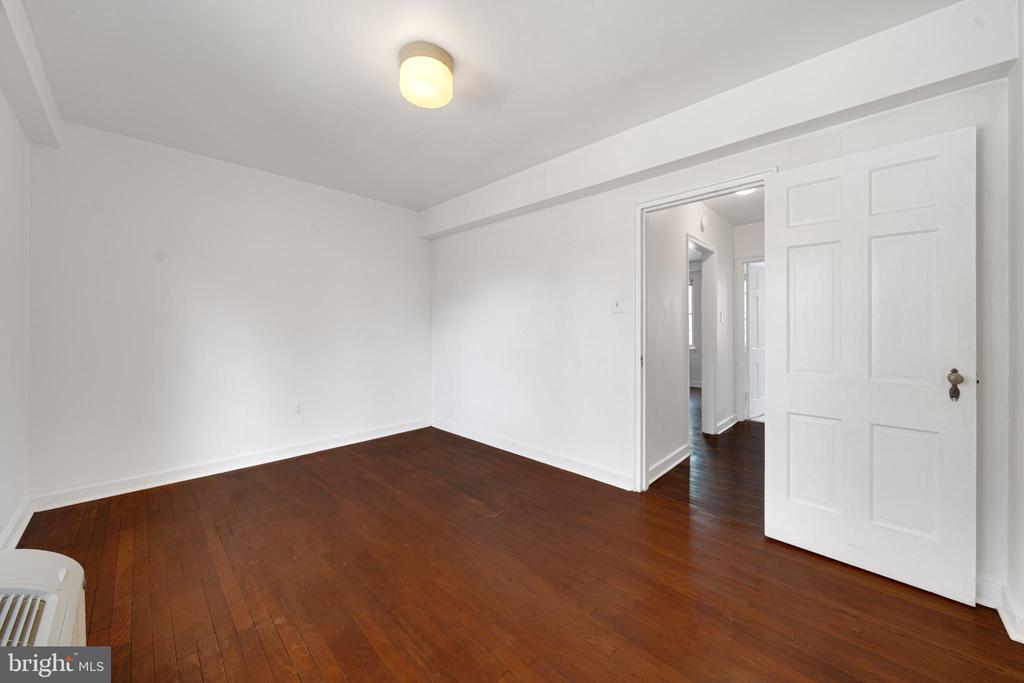 18 AUBURN COURT A