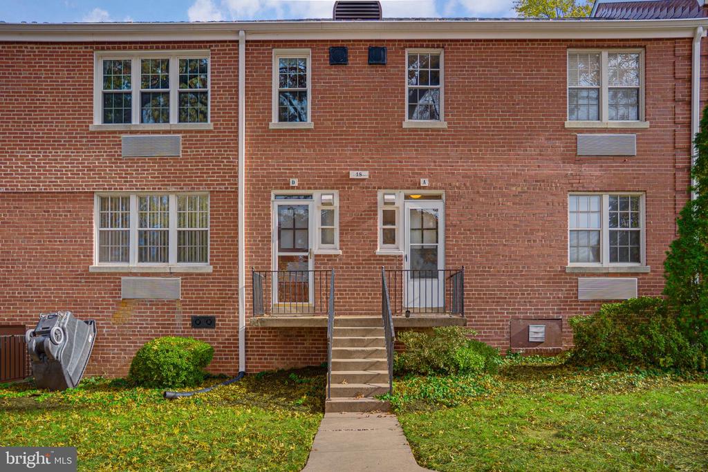 18 AUBURN COURT A