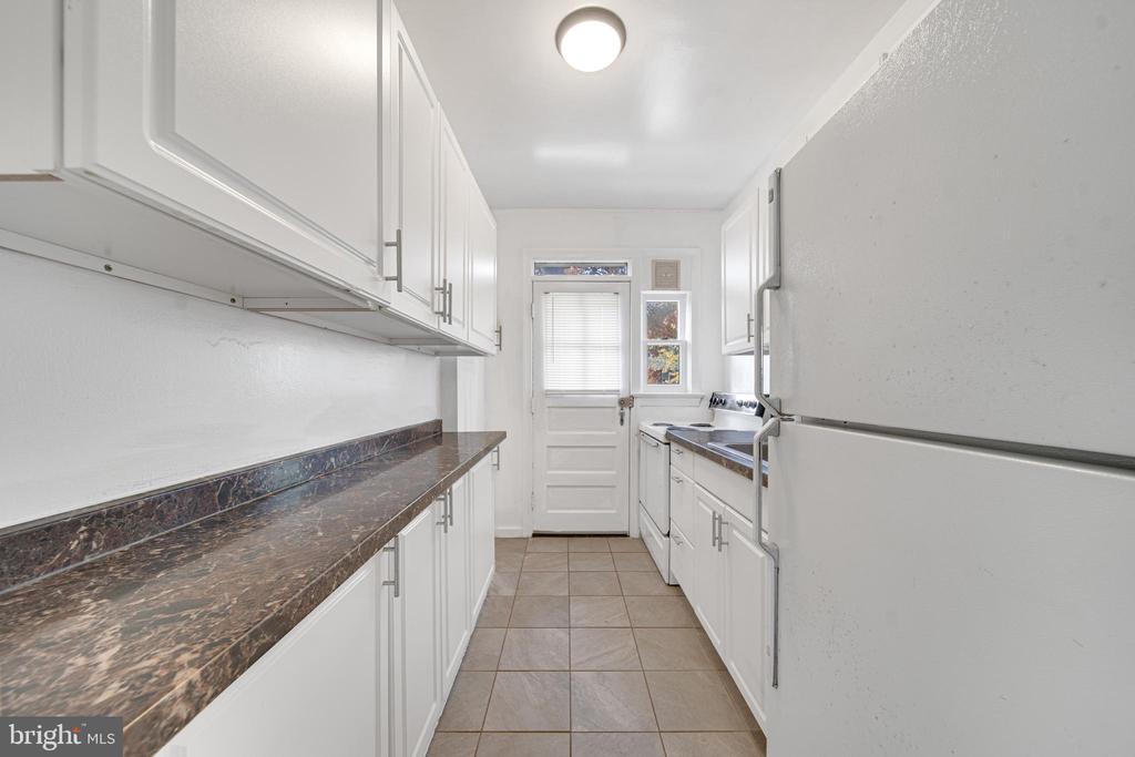 18 AUBURN COURT A