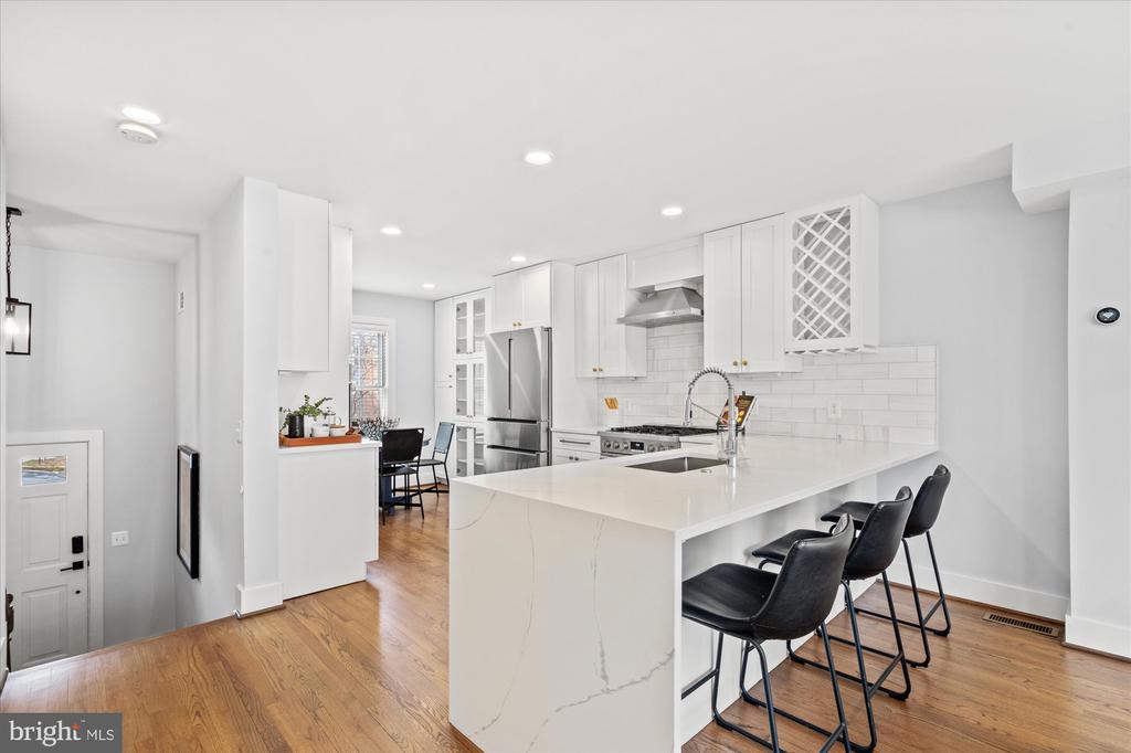 222 GREEN STREET