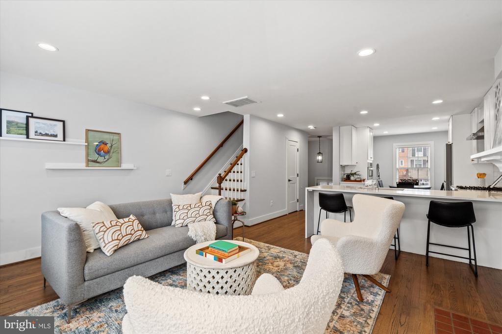222 GREEN STREET