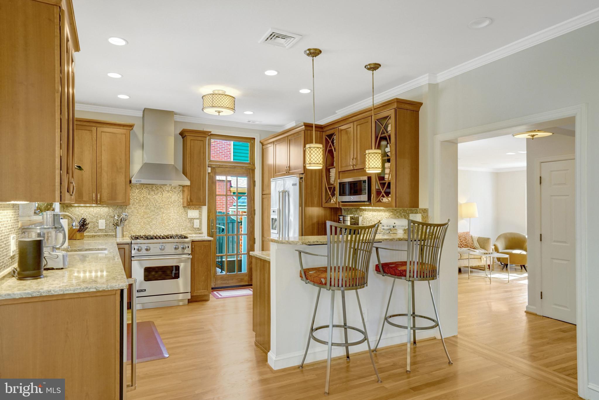 3300 OLD DOMINION BOULEVARD