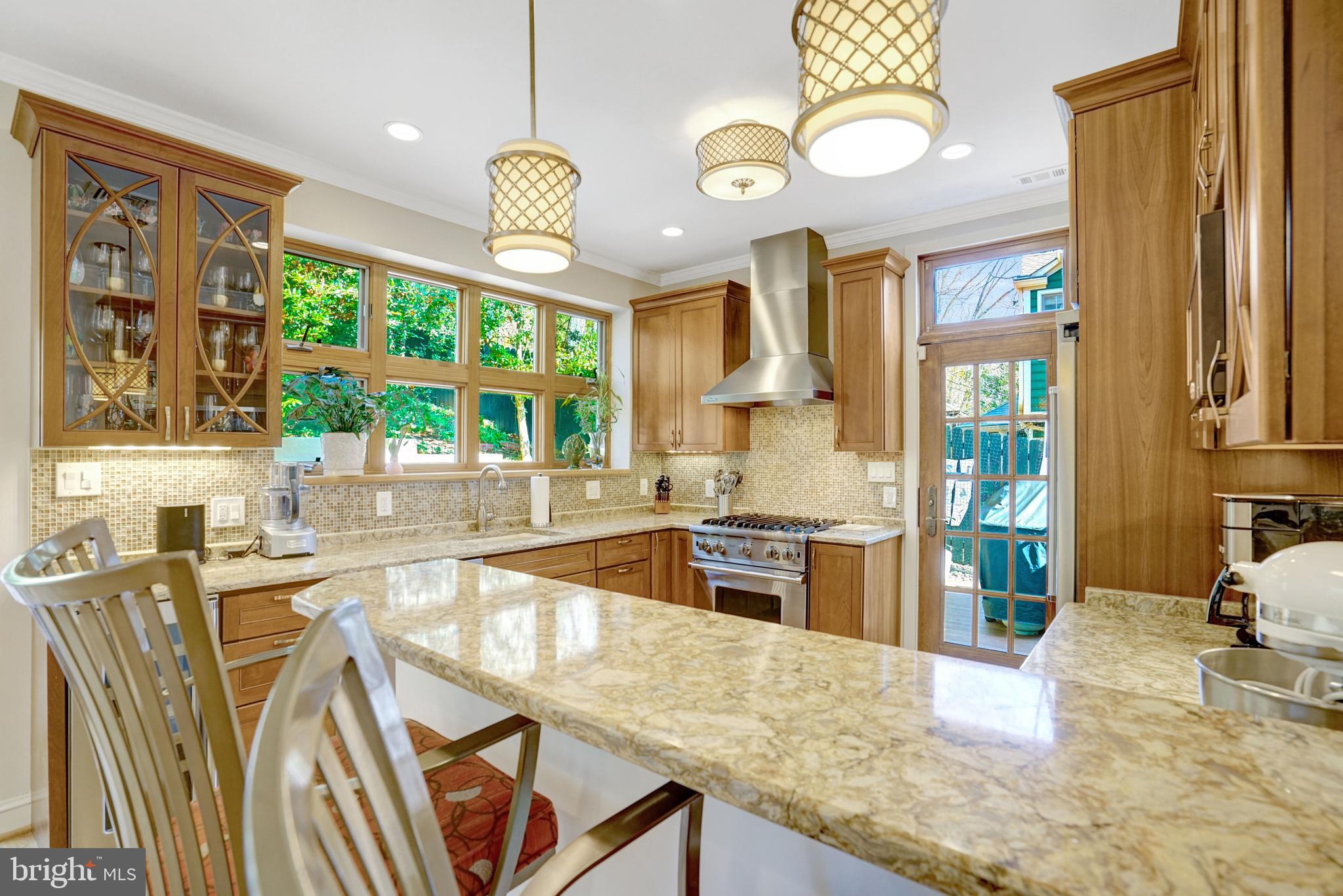 3300 OLD DOMINION BOULEVARD