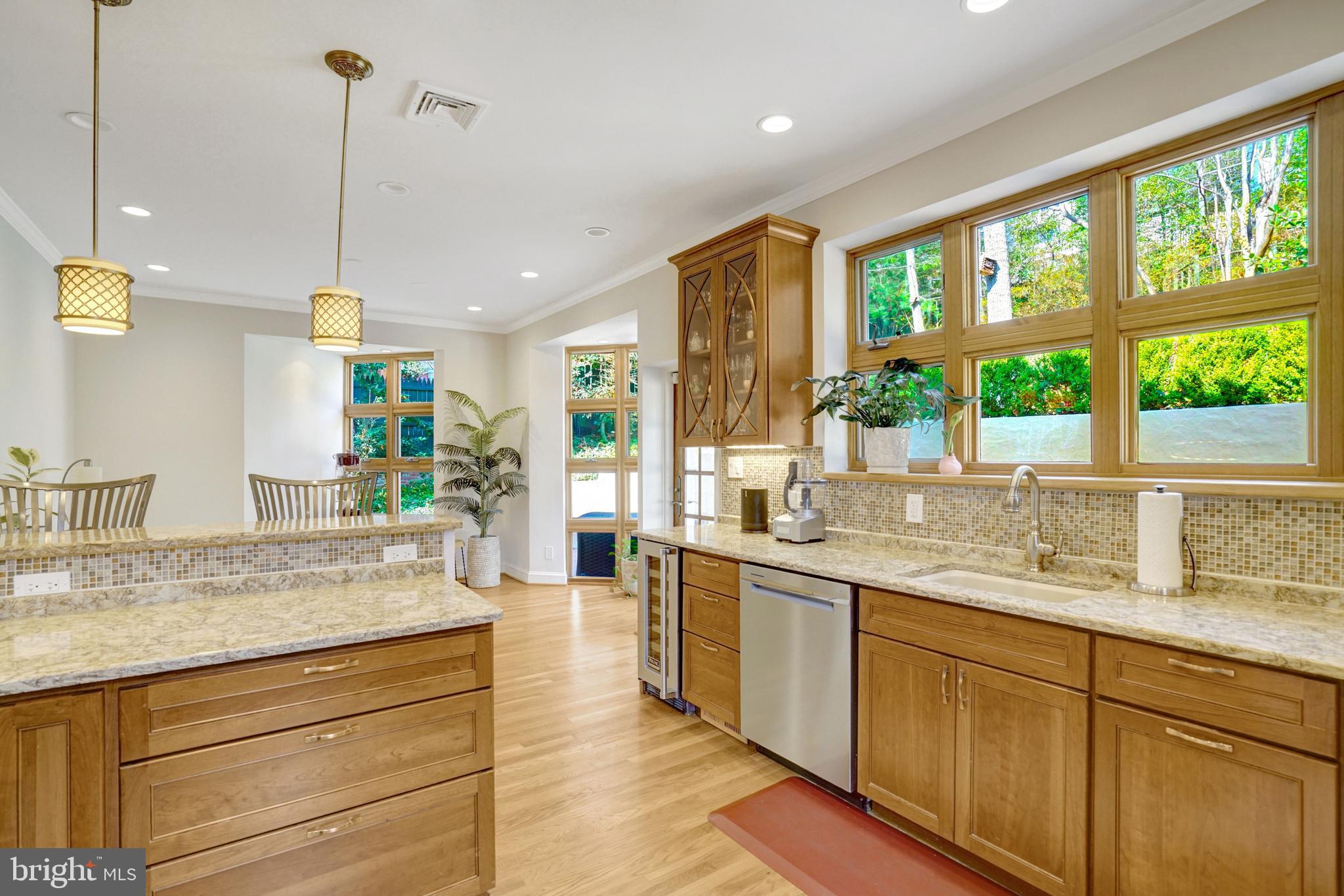 3300 OLD DOMINION BOULEVARD