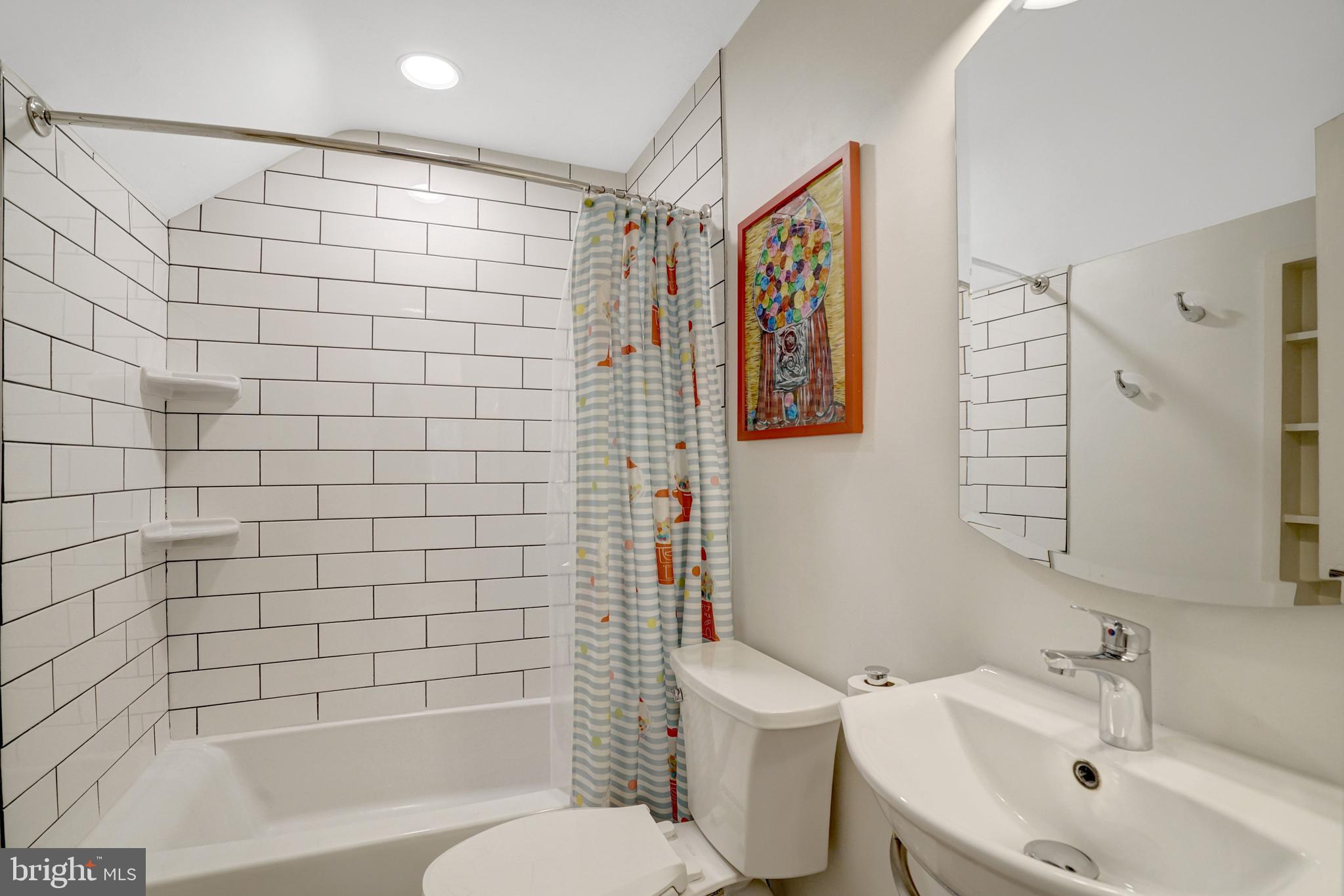 3300 OLD DOMINION BOULEVARD