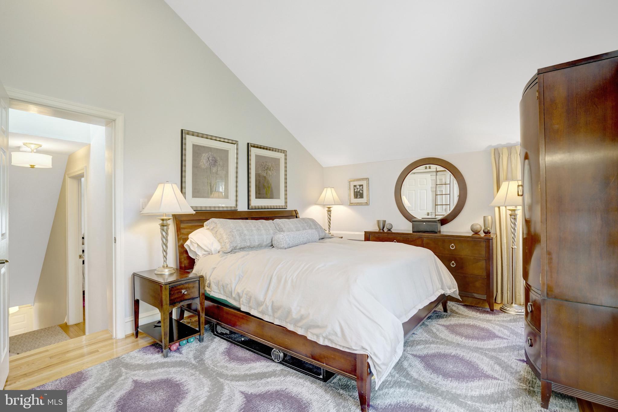 3300 OLD DOMINION BOULEVARD