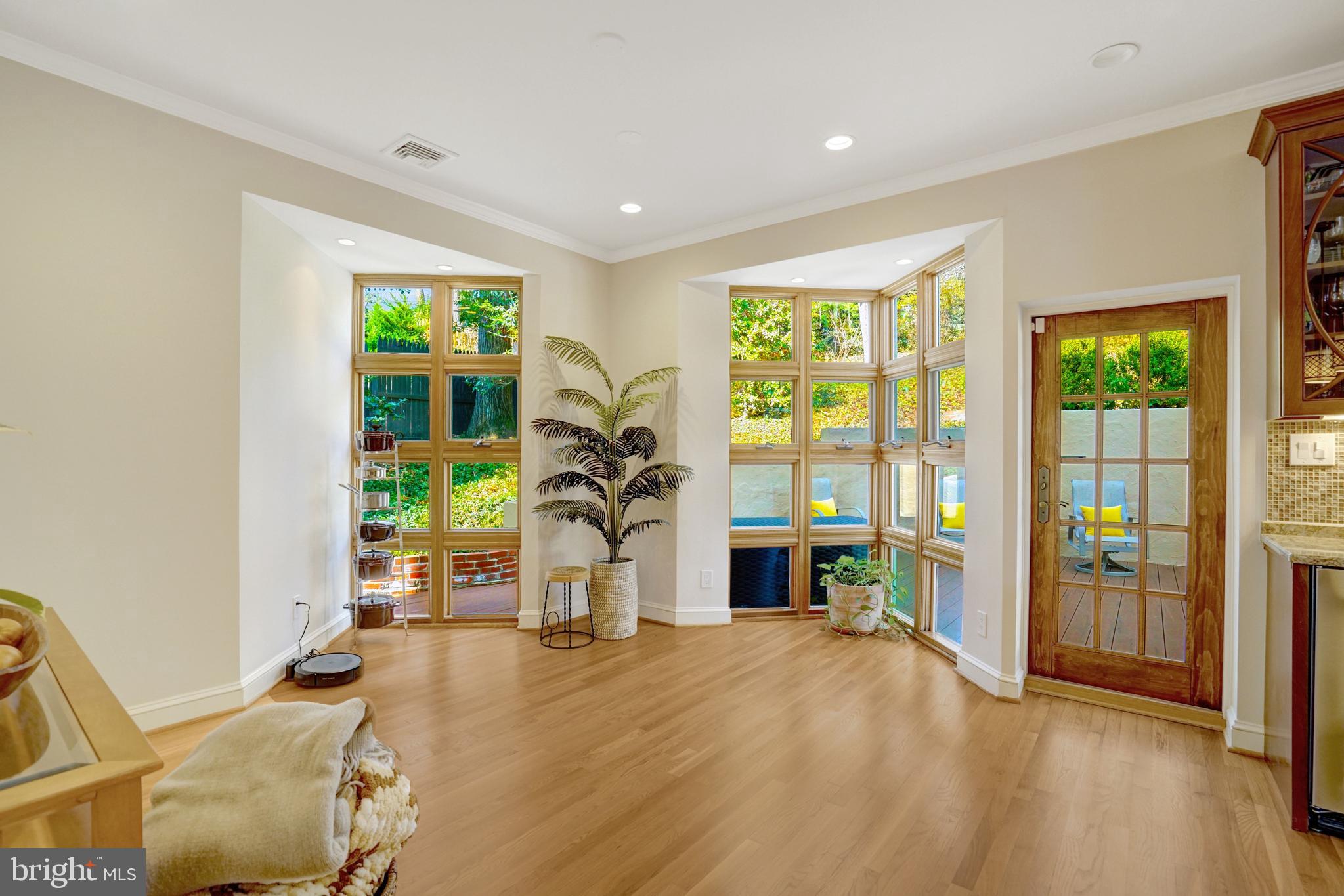 3300 OLD DOMINION BOULEVARD