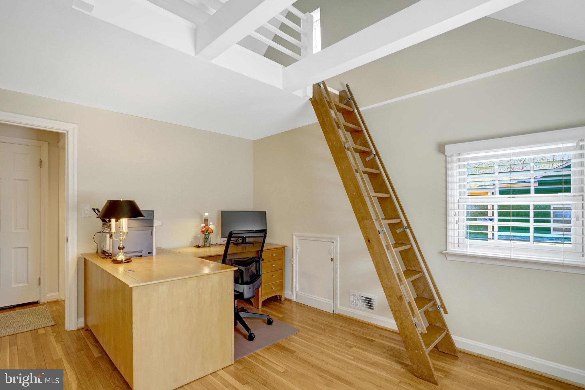 3300 OLD DOMINION BOULEVARD