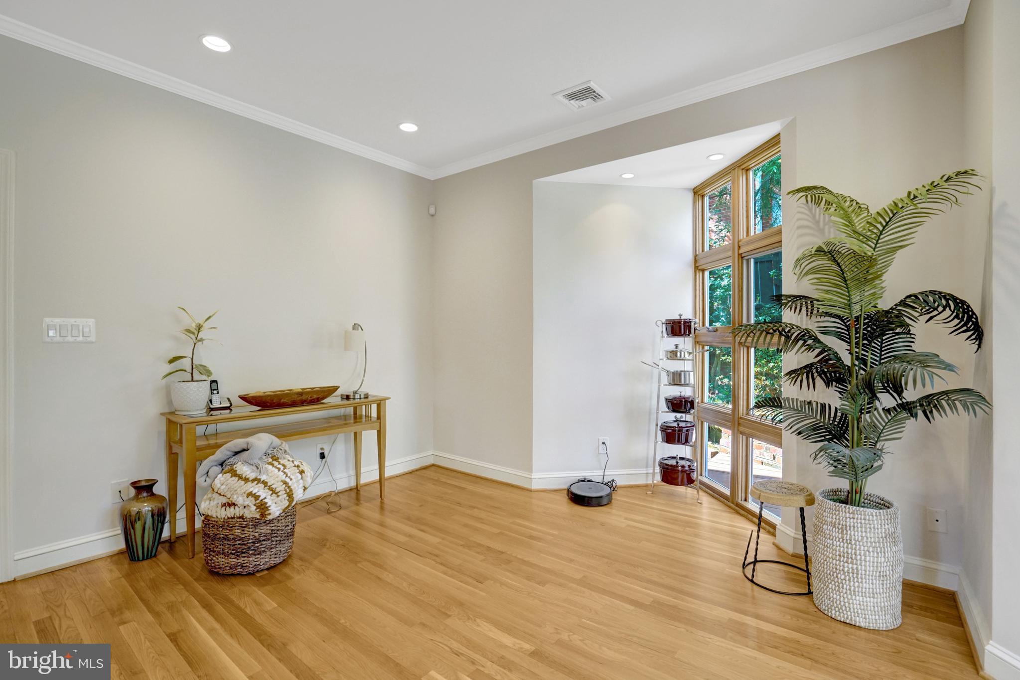 3300 OLD DOMINION BOULEVARD