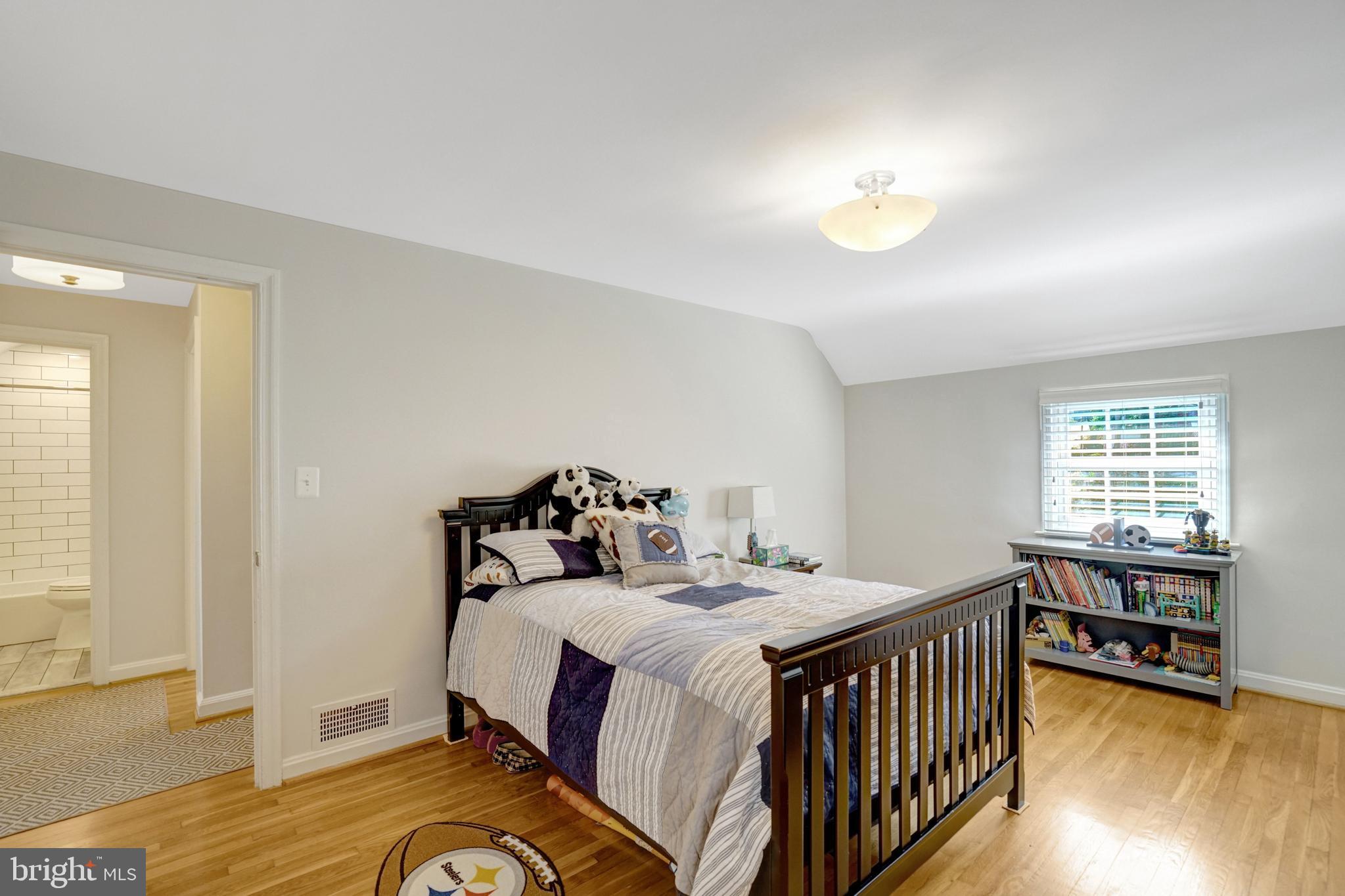 3300 OLD DOMINION BOULEVARD