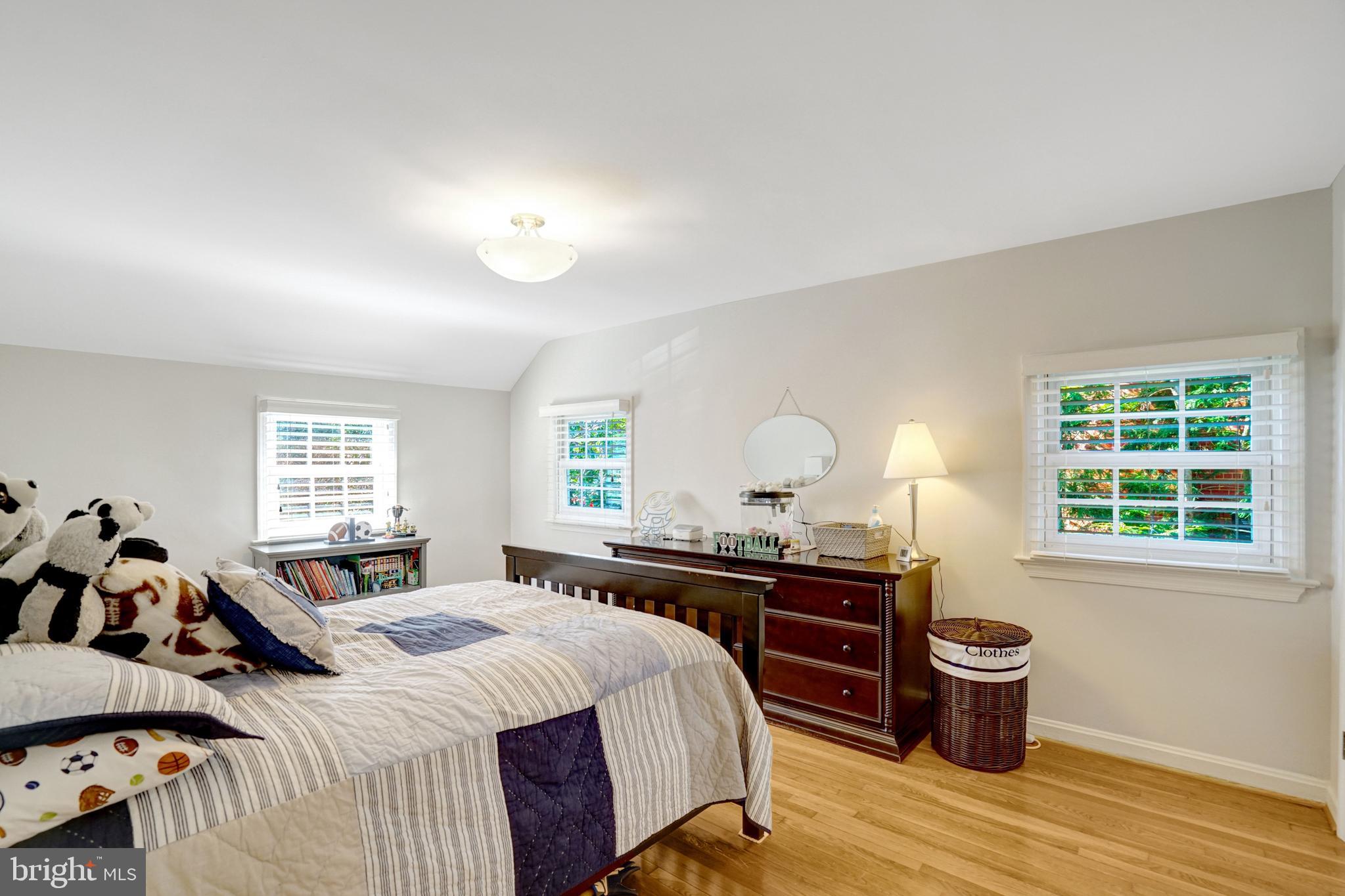 3300 OLD DOMINION BOULEVARD