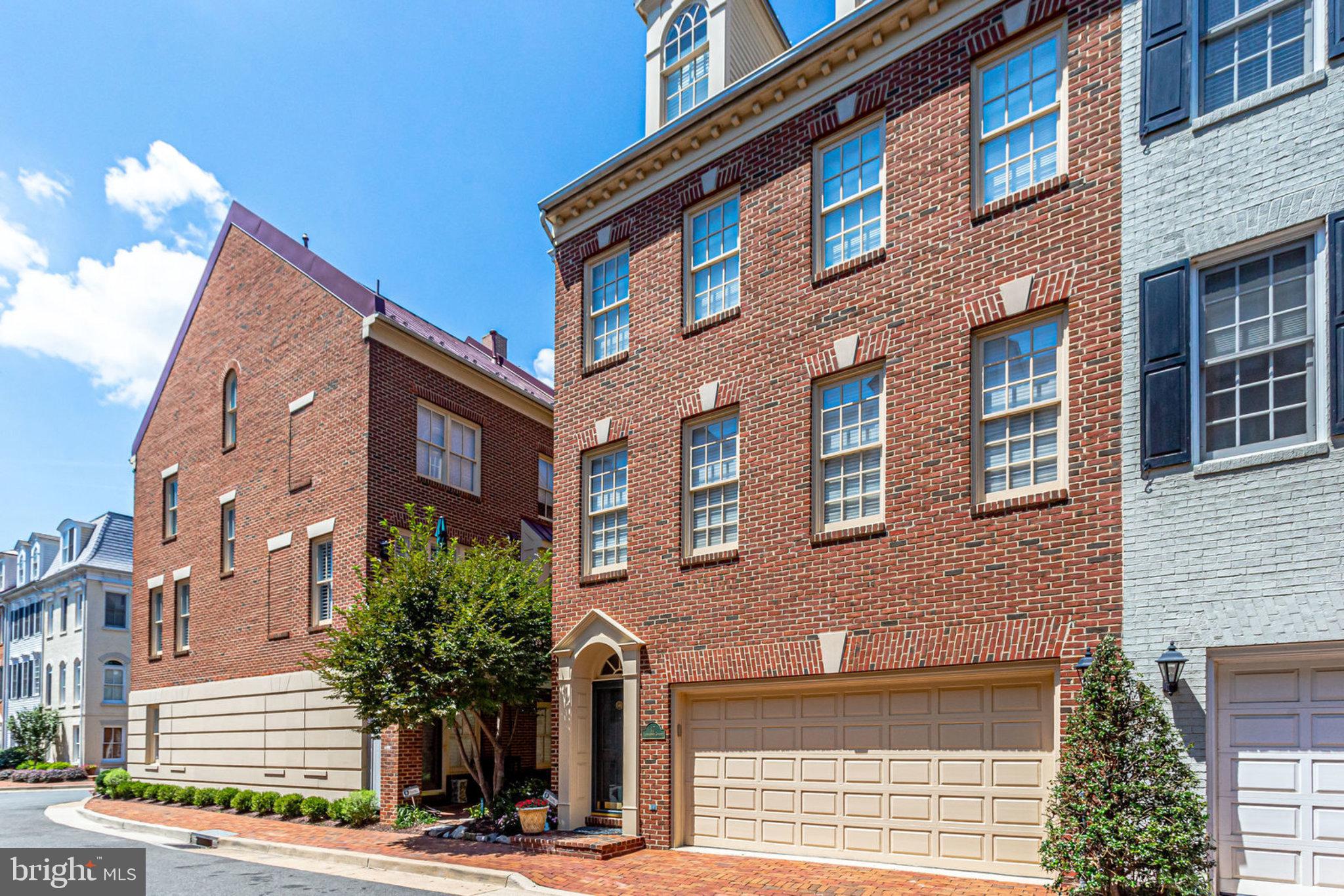 17 ALEXANDER STREET