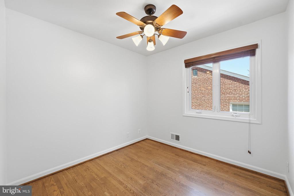 19 E MYRTLE STREET Unit: A