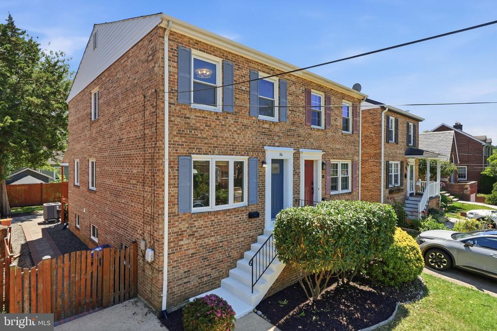 19 E MYRTLE STREET Unit: A