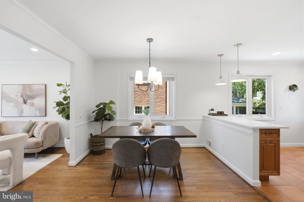 19 E MYRTLE STREET Unit: A