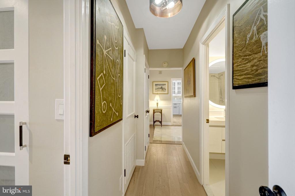 1250 S WASHINGTON STREET Unit: 703
