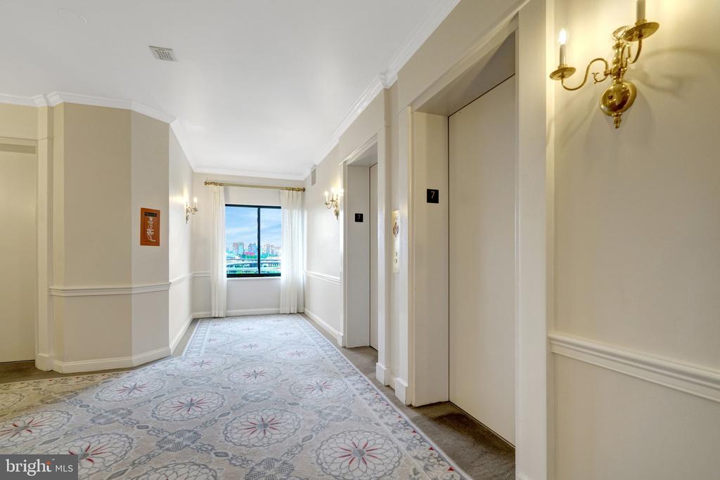 1250 S WASHINGTON STREET Unit: 703
