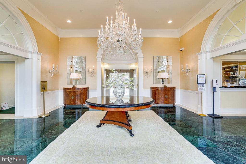 1250 S WASHINGTON STREET Unit: 703