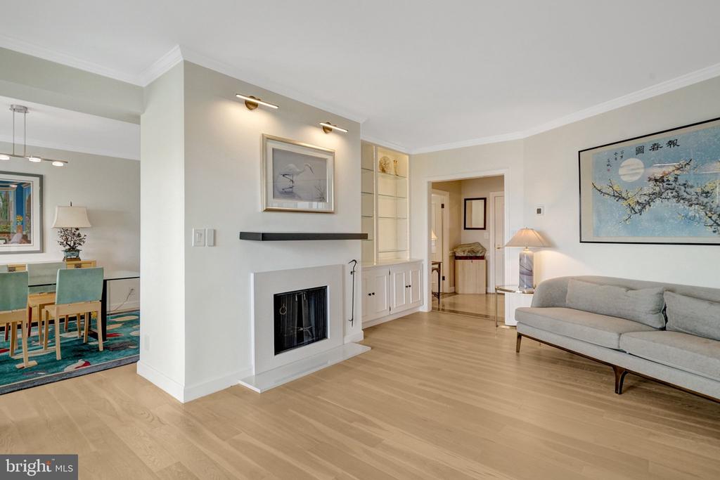 1250 S WASHINGTON STREET Unit: 703